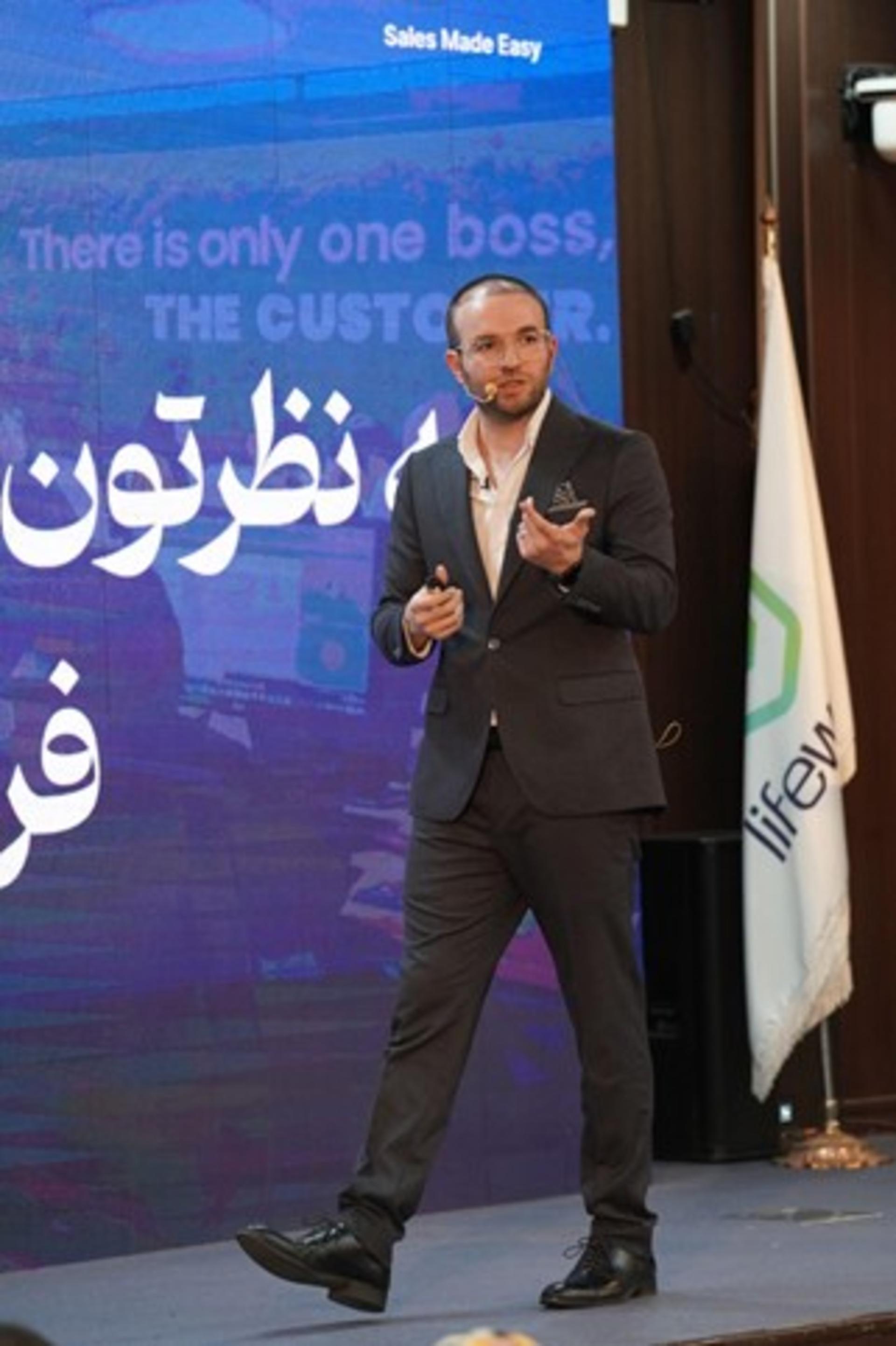 مهدی دوستی