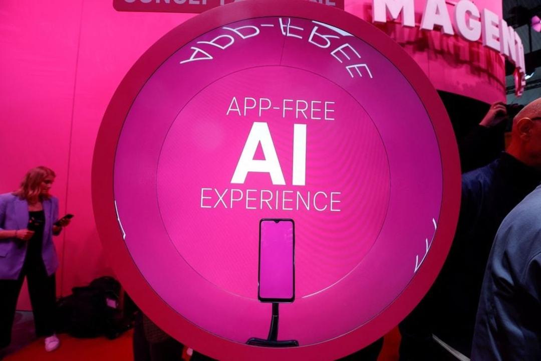 نمایشی از گوشی مفهومی دویچه تلکام در MWC 2022