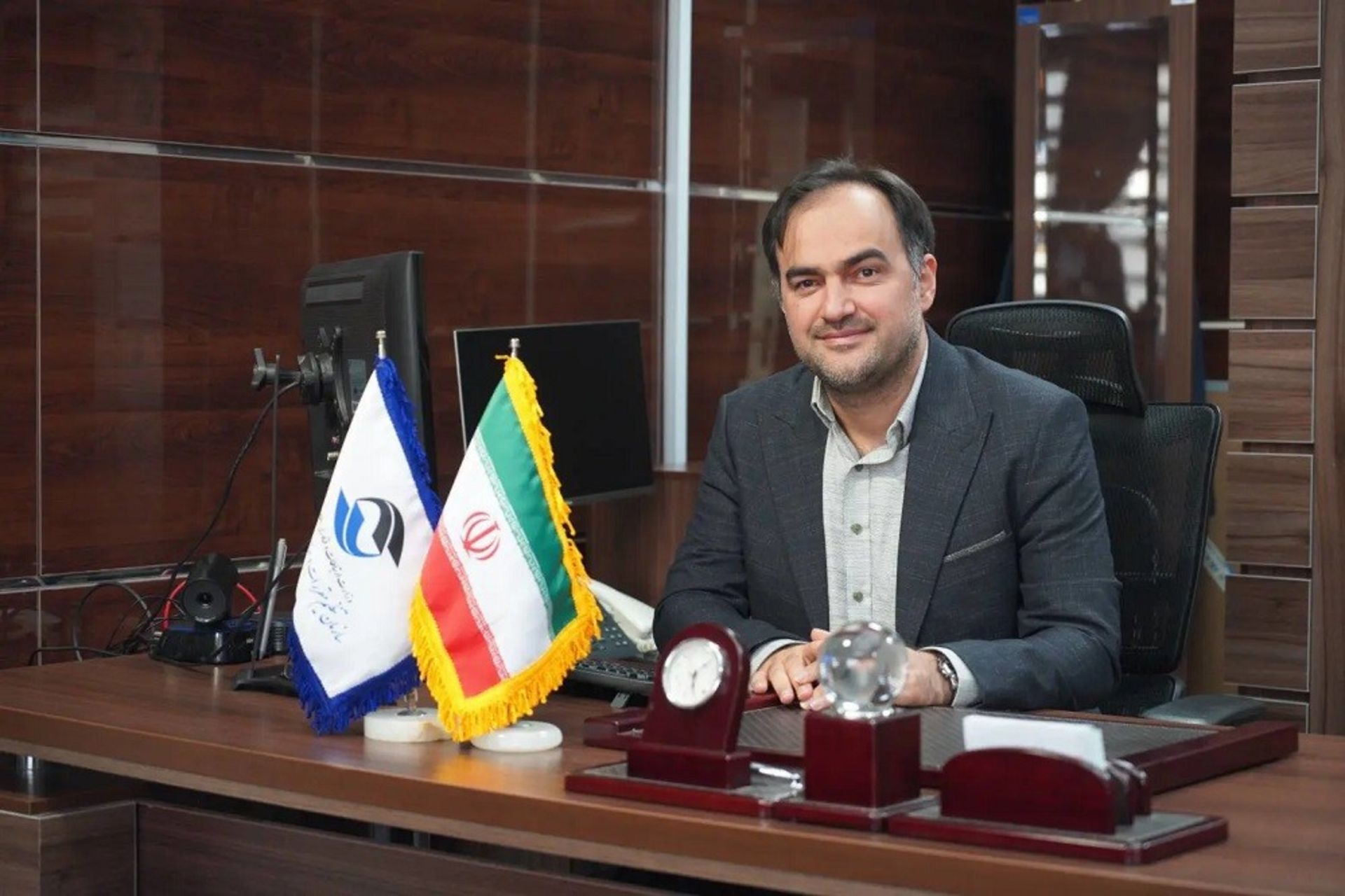 سیدمحمد حسن جوادزاده، معاون امور رادیویی سازمان تنظیم مقررات و ارتباطات رادیویی