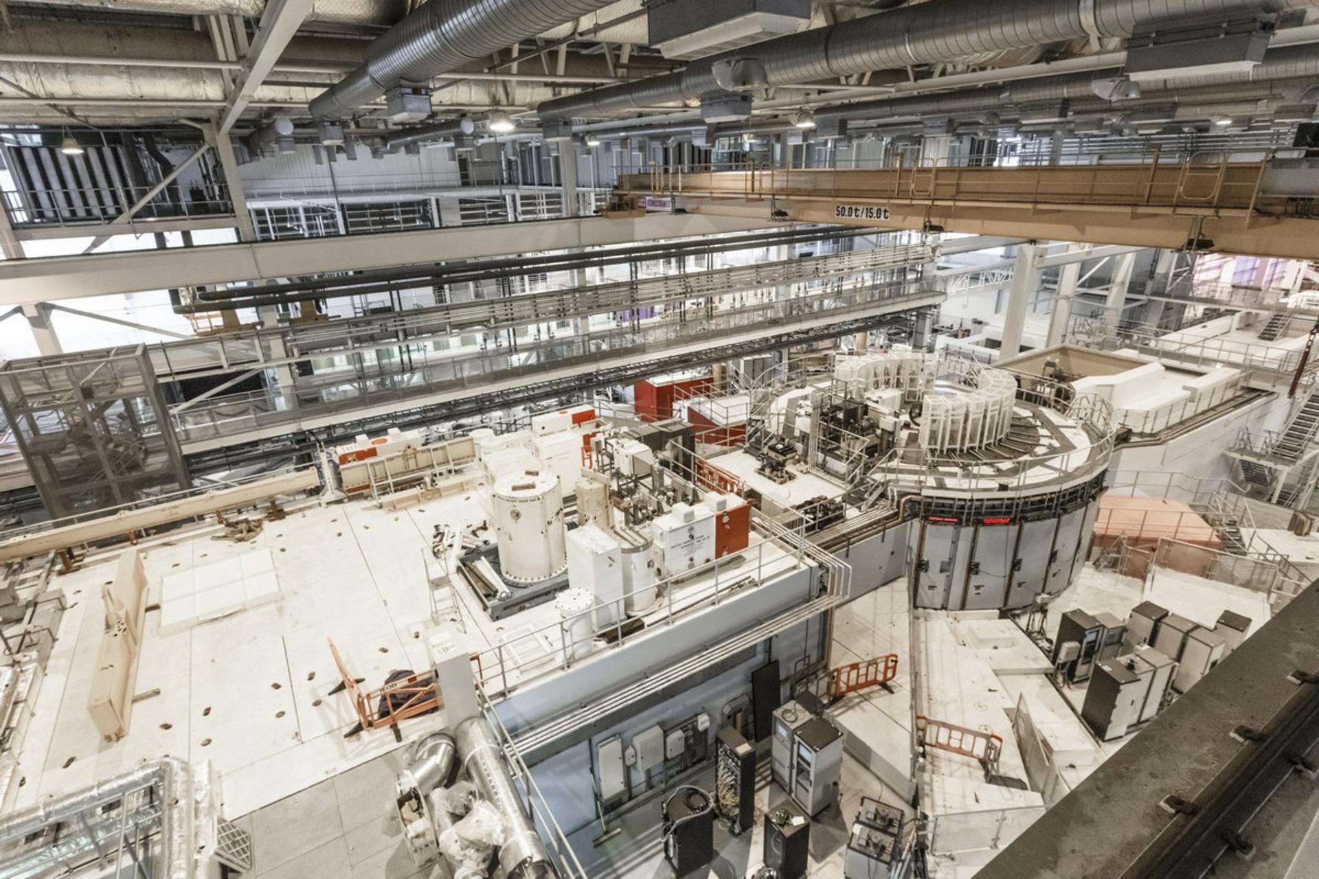 مرکز isis neutron and muon source بریتانیا