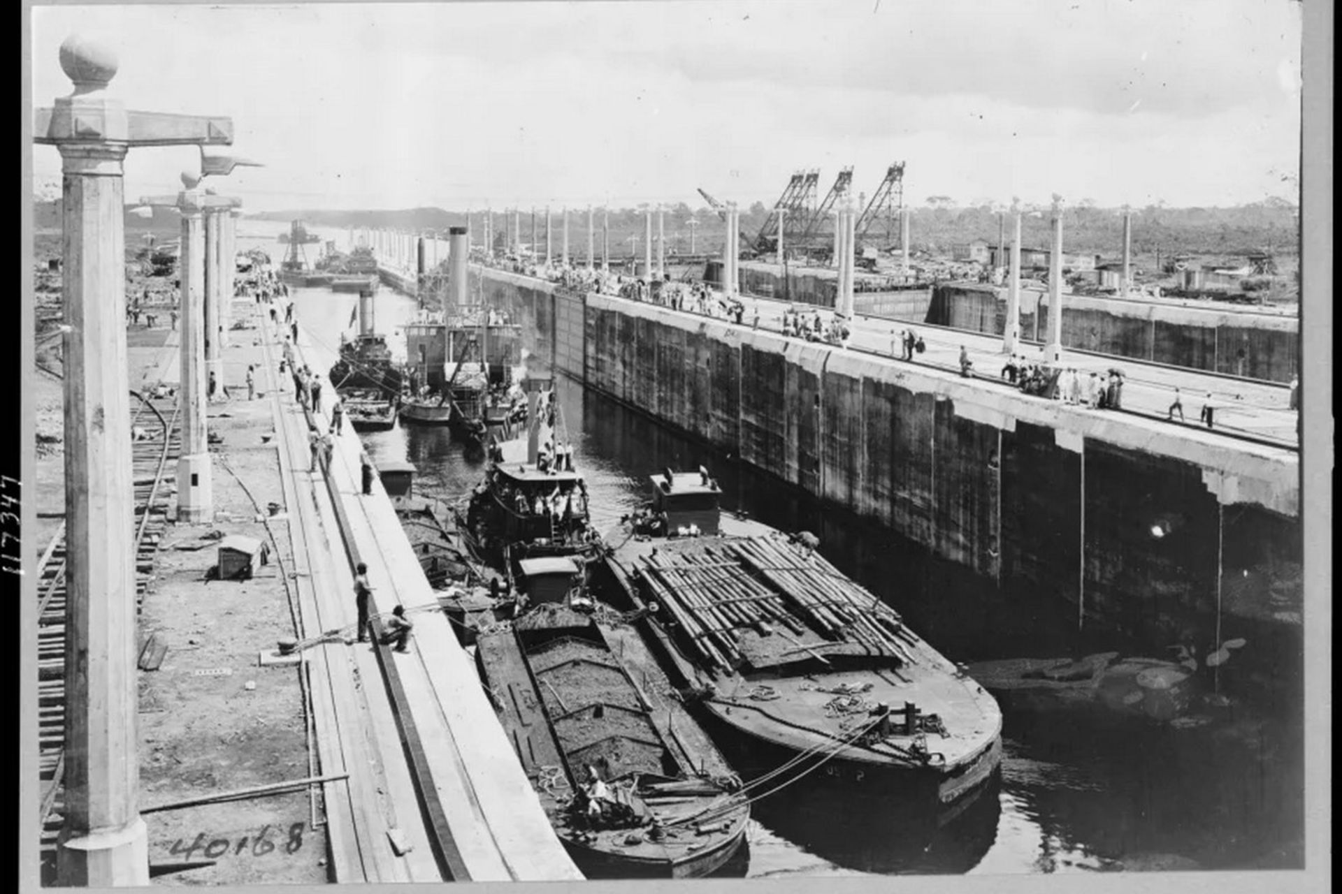 نمای قدیمی قفل گاتون کانال پاناما سال ۱۹۱۳