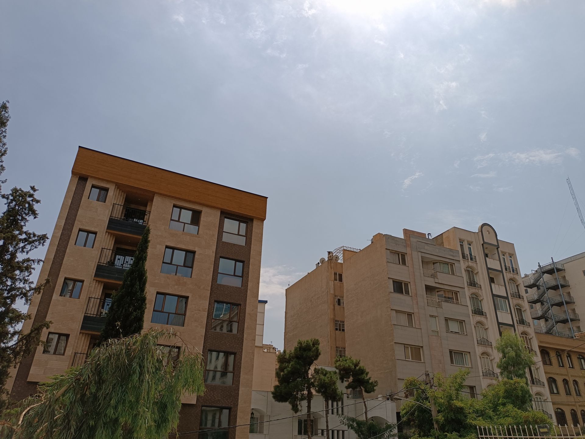 دوربین اصلی ردمی نوت 11S - روز