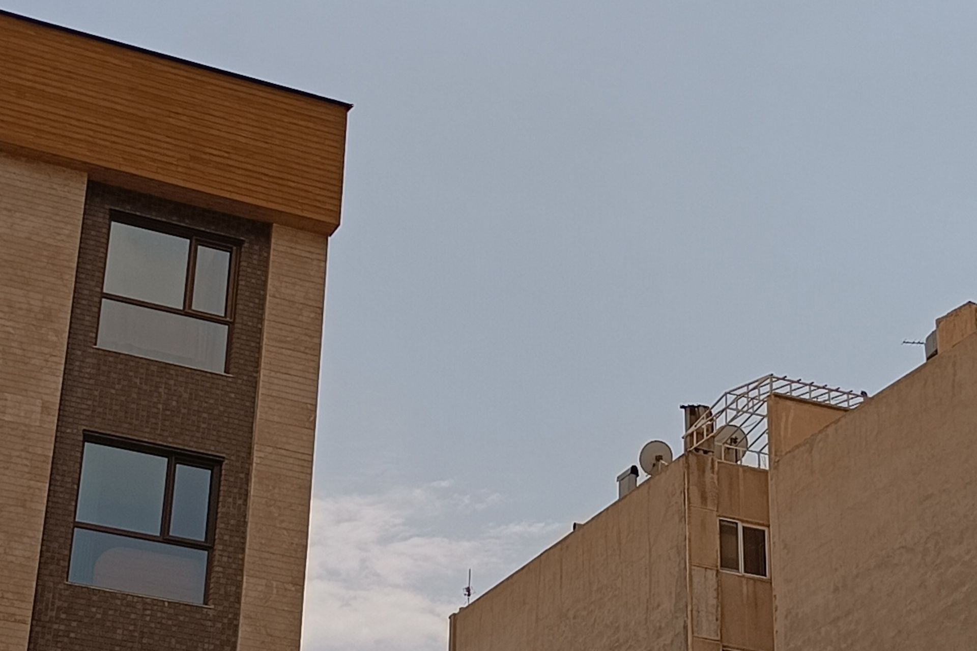 برش دوربین اصلی ردمی نوت 11S - روز