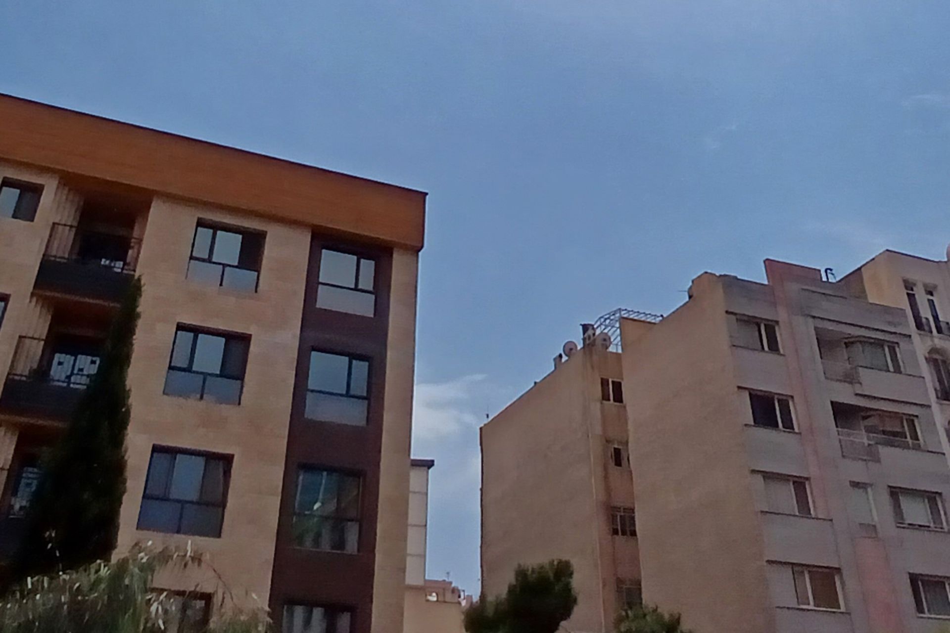 برش دوربین اولتراواید گلکسی A24 - روز