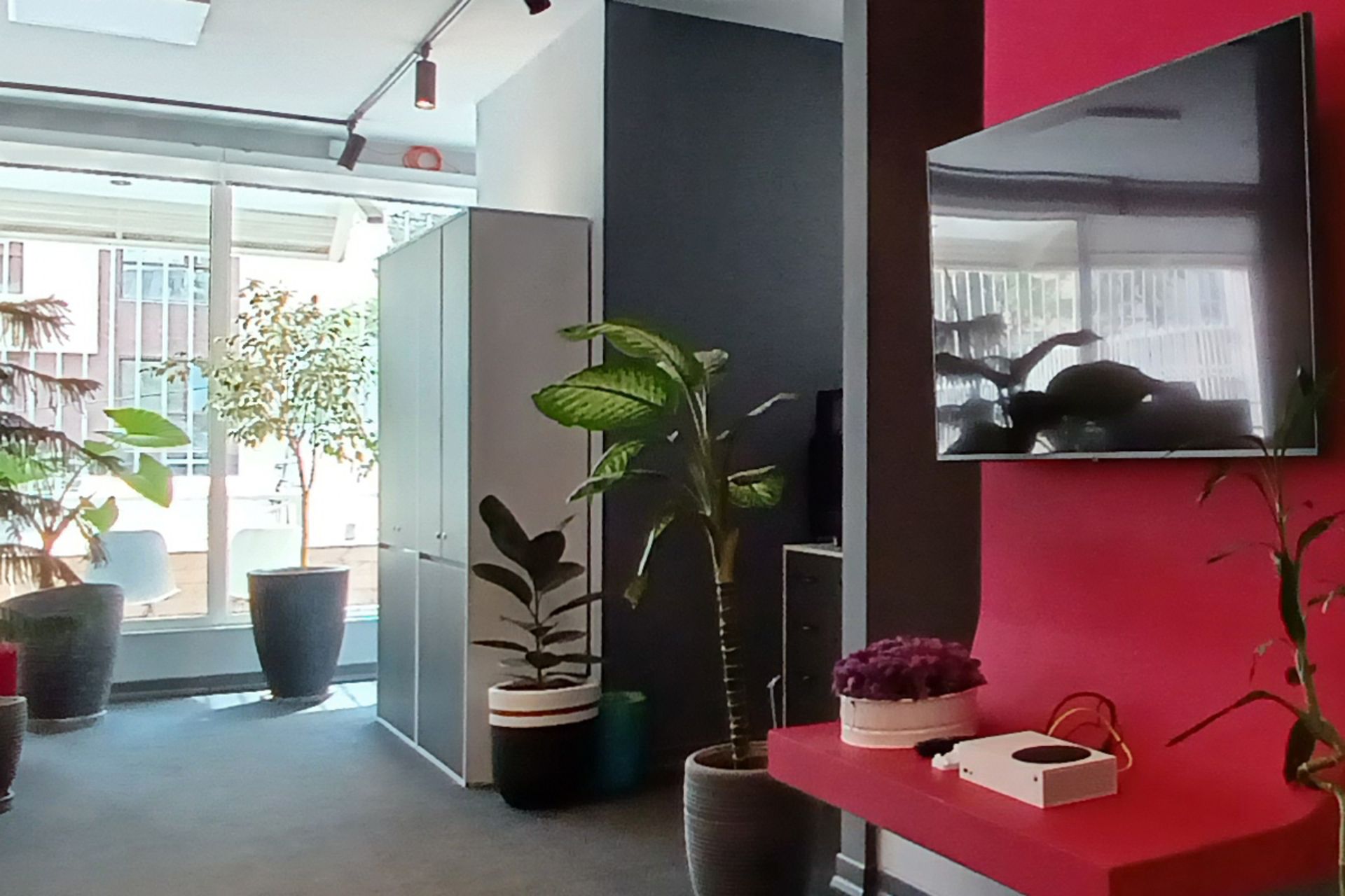 برش دوربین اولتراواید گلکسی A24 - روز - HDR