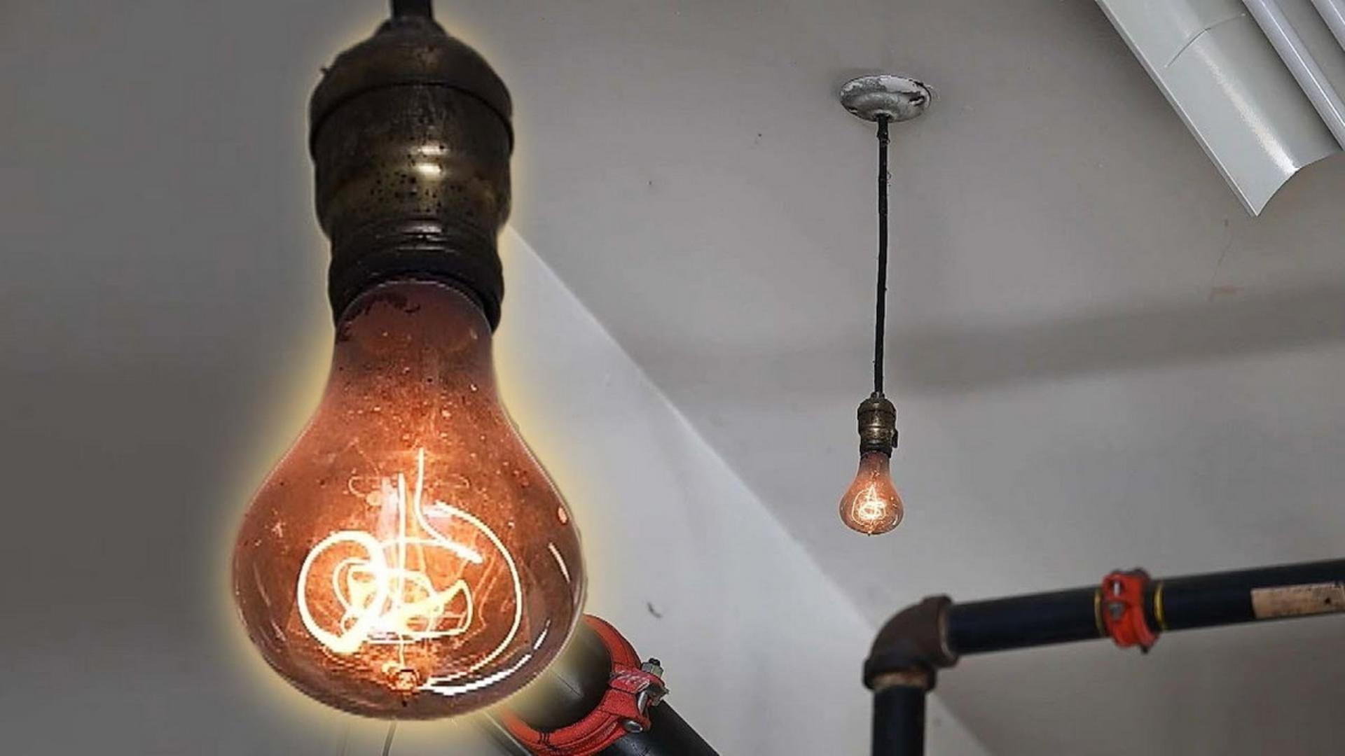 لامپ لیورمور