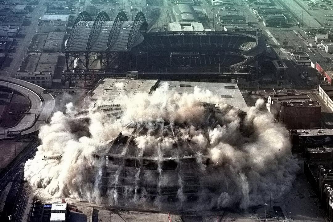 انفجار استادیوم کینگ کانتی Seattle Kingdome