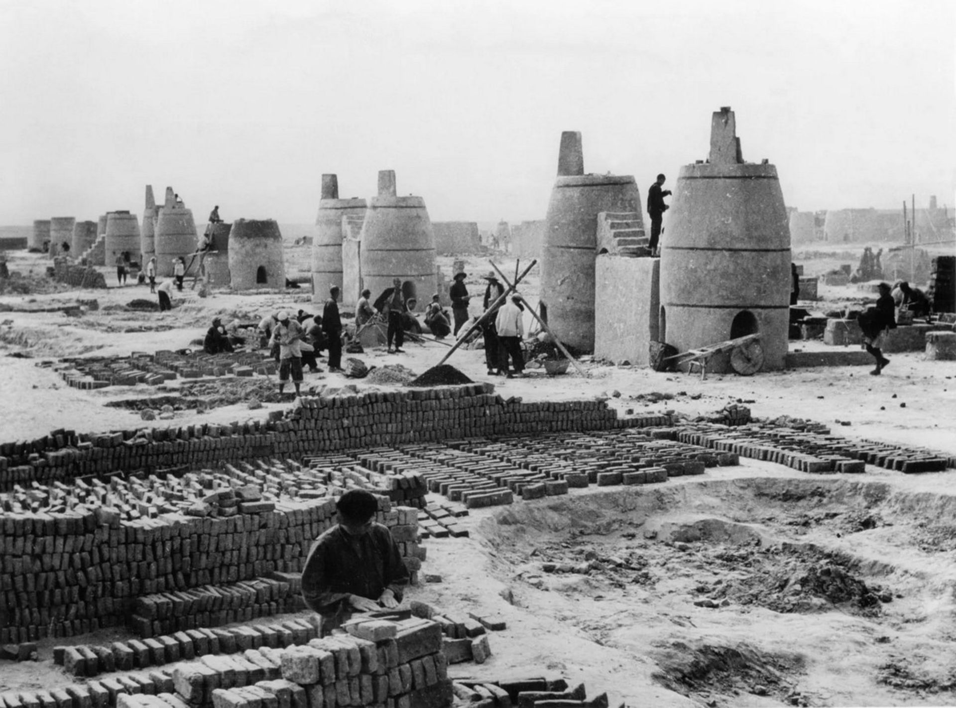 کارخانه ذوب آهن یینگشوییچیائو در شهرستان چونگ‌وی، چین