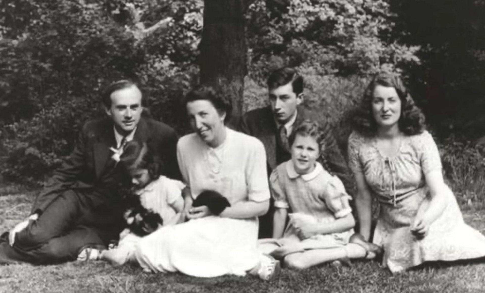 پل دیراک و فرزندانش و همسر و خانواده همسرش