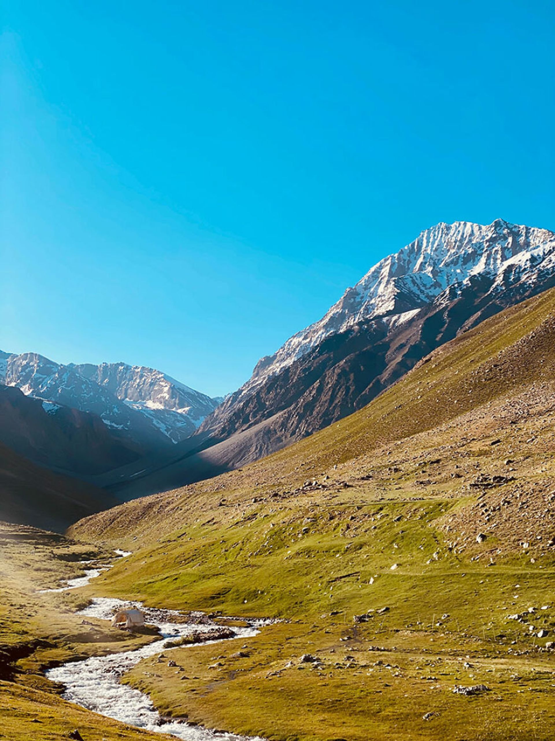 آسمان آبی افغانستان