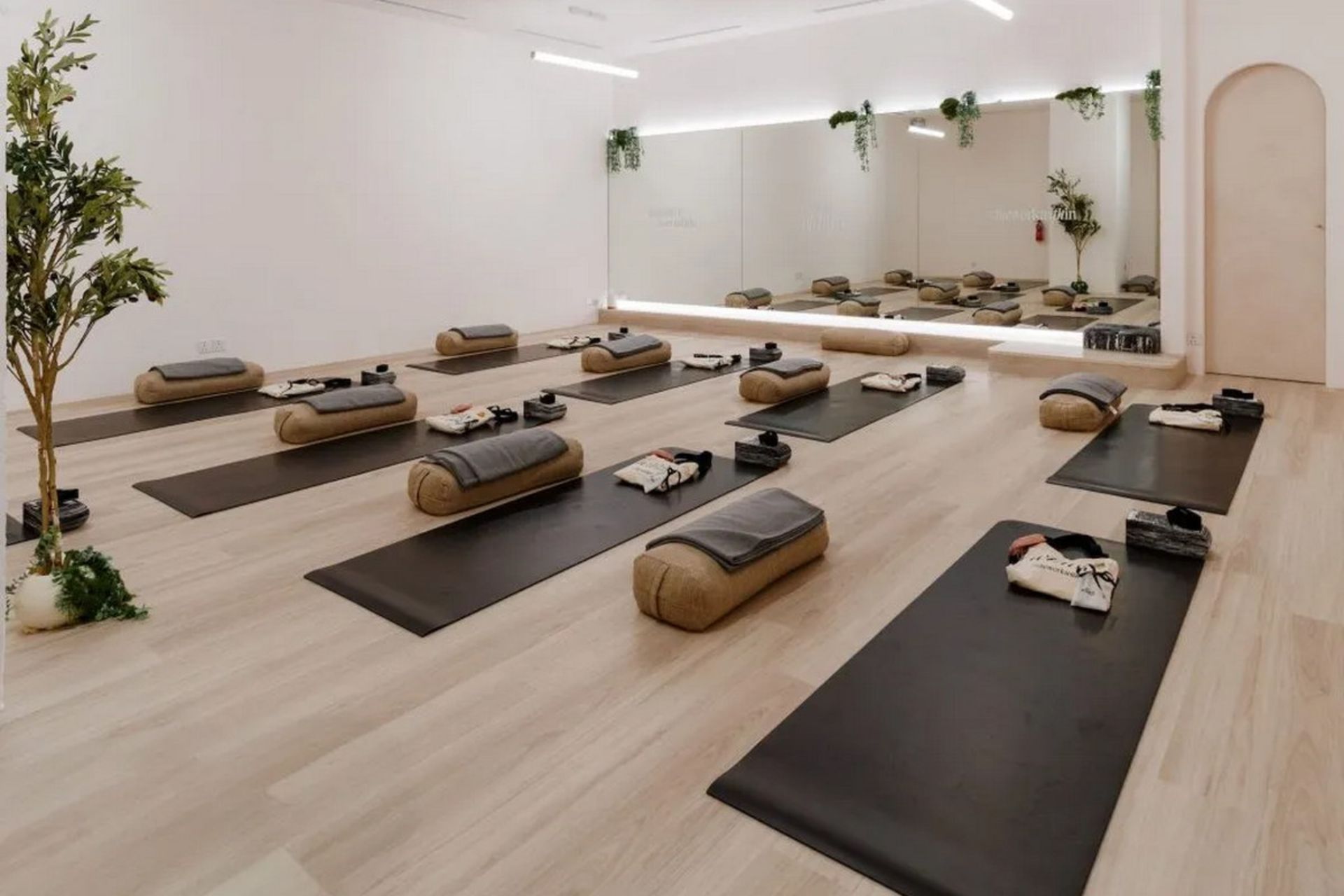 اتاق یوگا شرکت لولولمون در فروشگاه سنگاپور