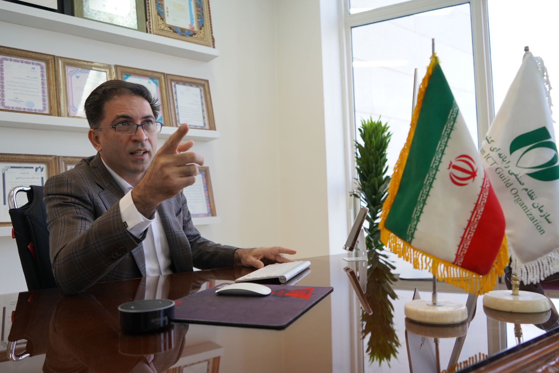 سید حسن هاشمی 