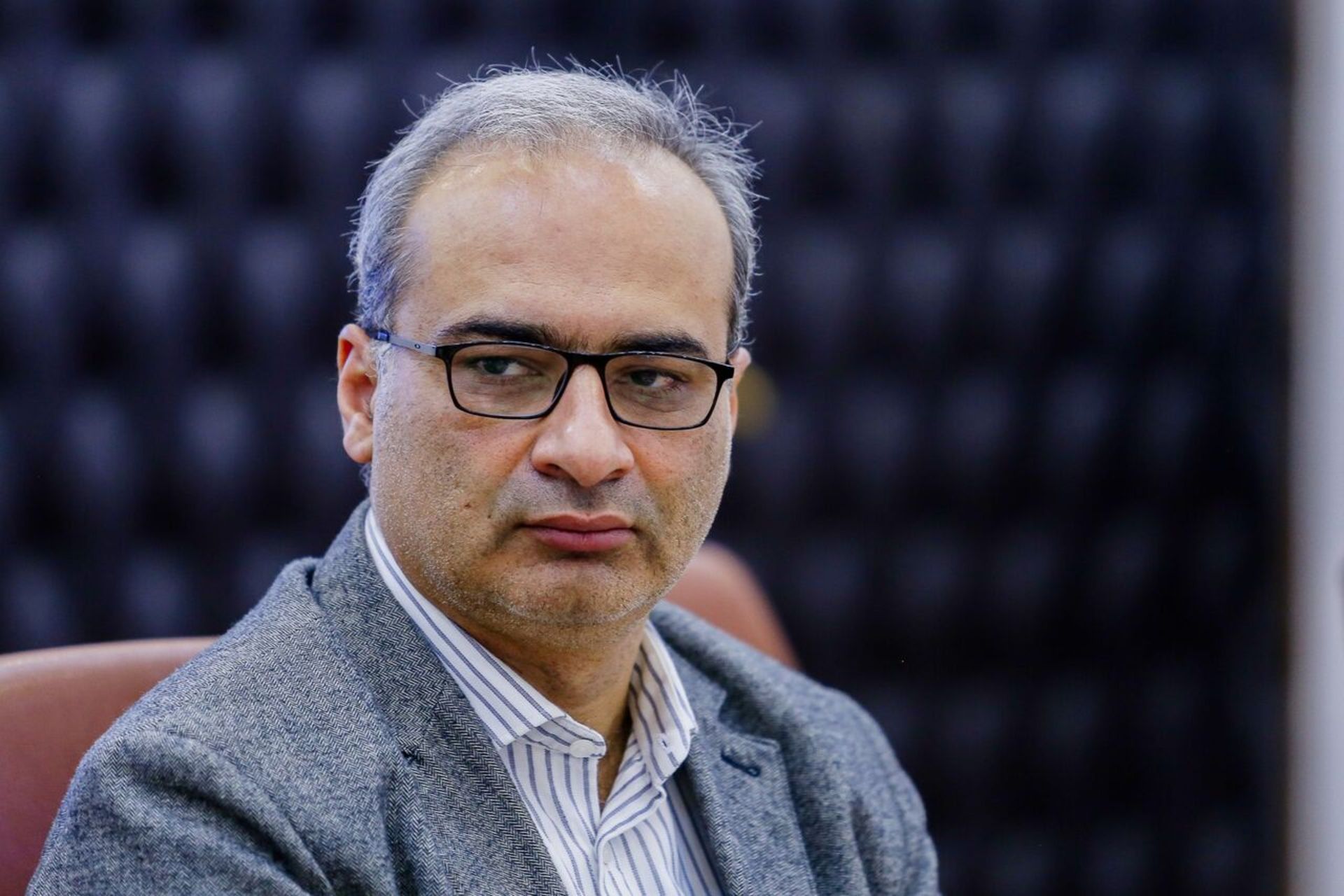 چهره مهدی الیاسی، استاد دانشگاه