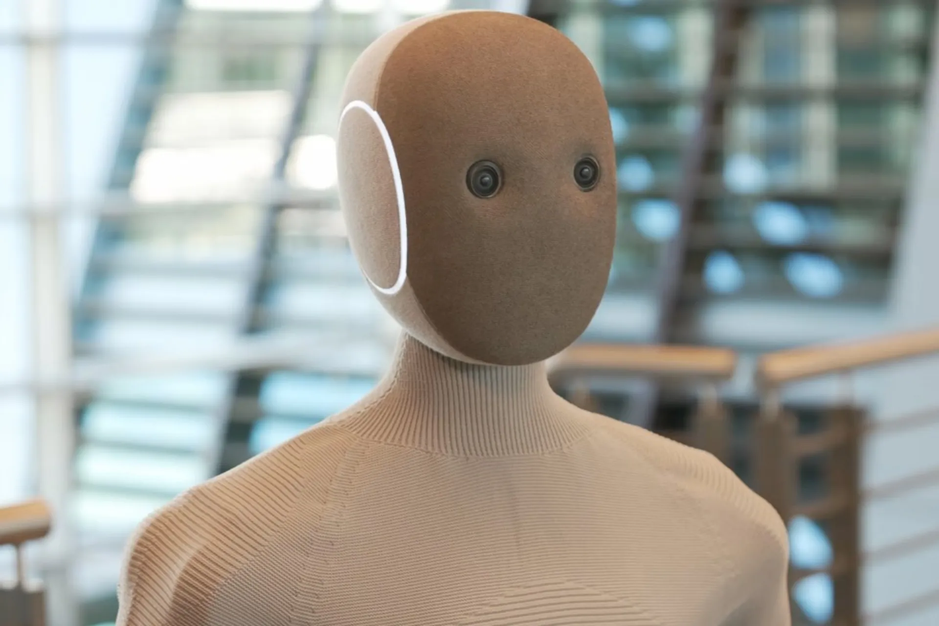 ربات انسان نما خانگی 1X