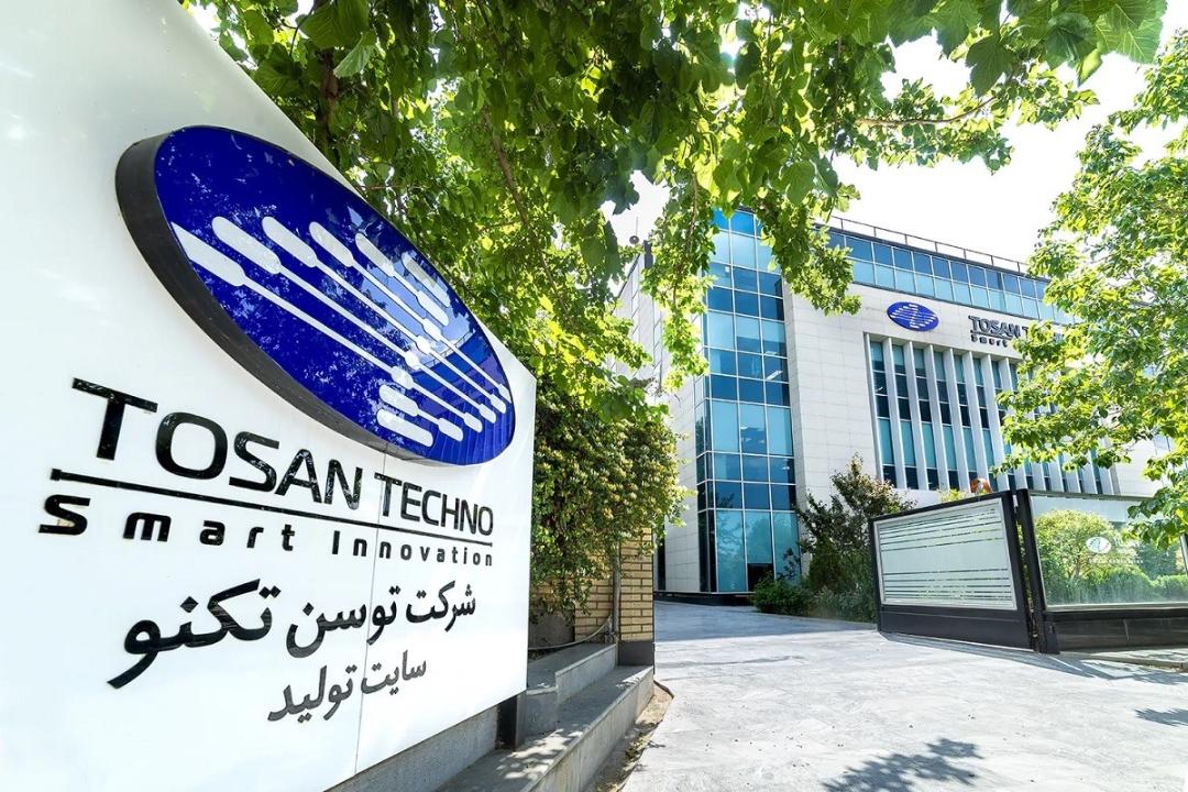 توسن تکنو