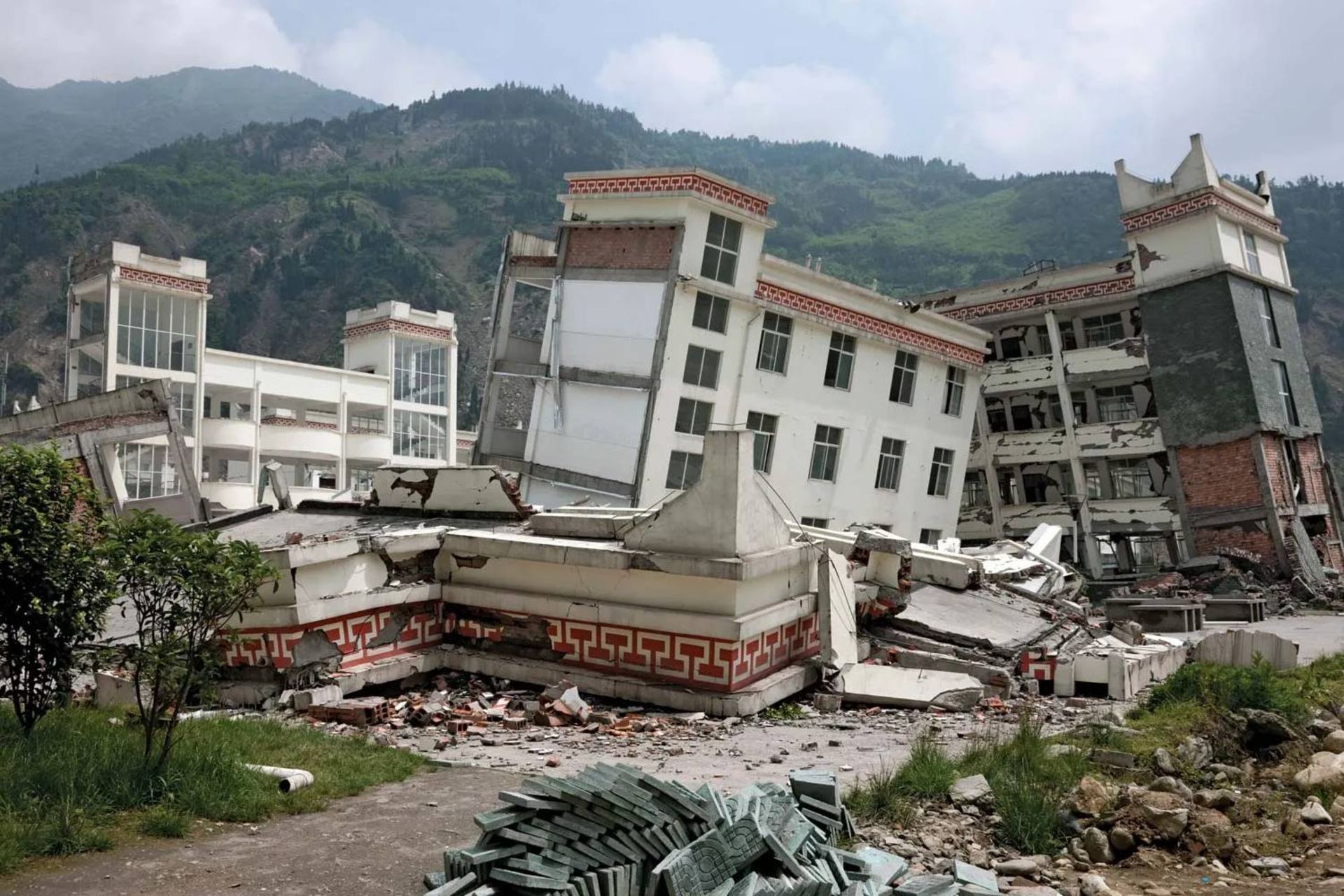 ویرانی ناشی از زمین‌لرزه سی‌چوان