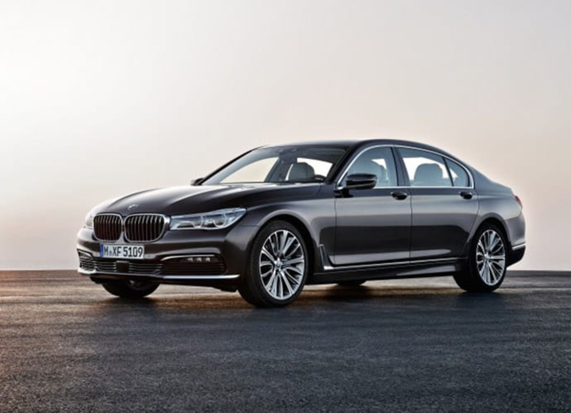 بی‌ام‌و سری ۷