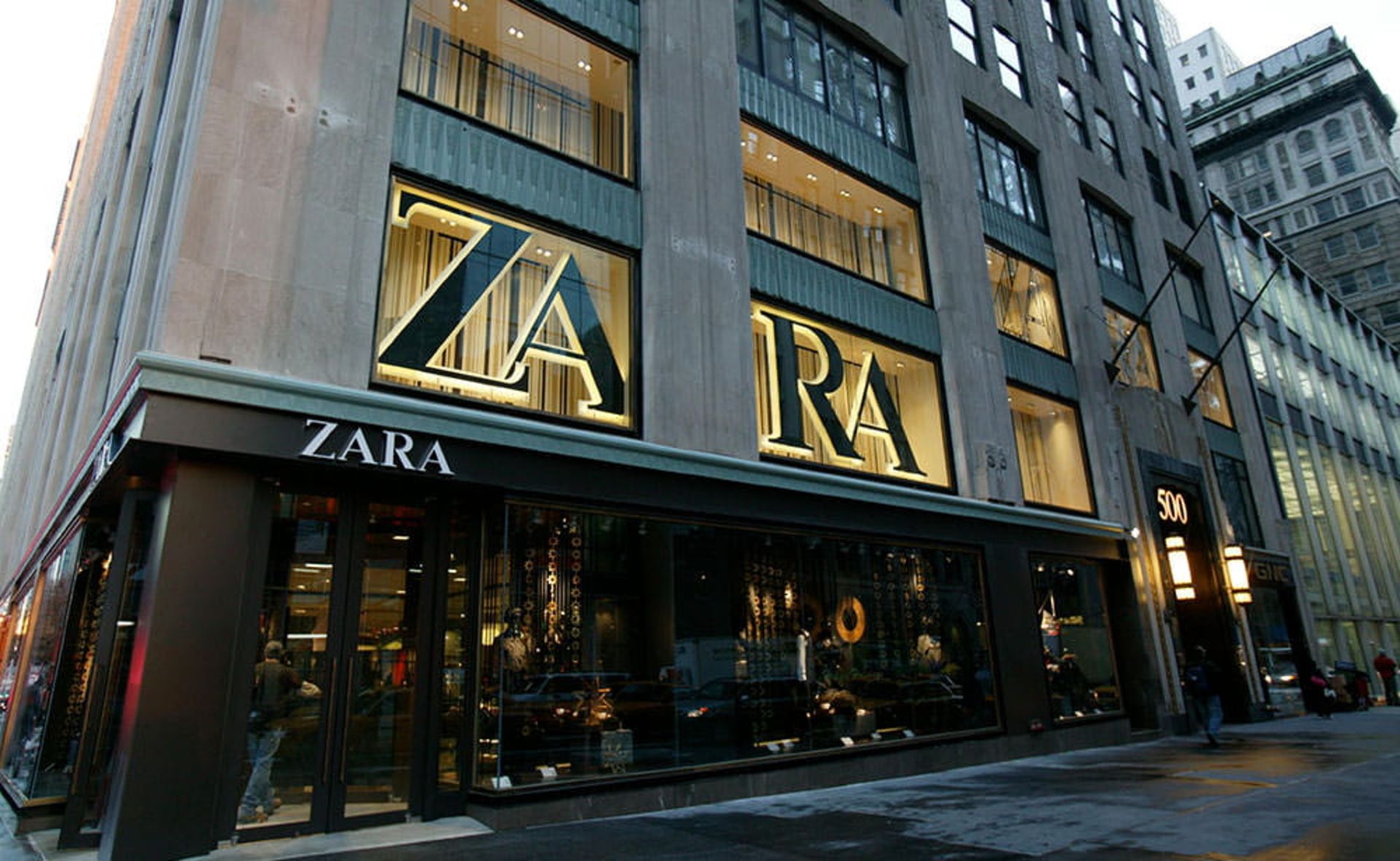 فروشگاه نیویورک زارا