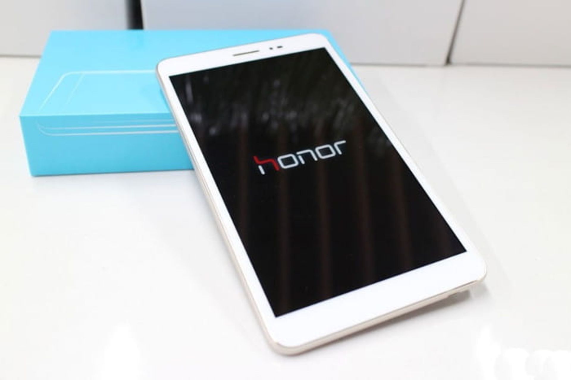 honor announces the Media Pad 2 tablet and Watch S1