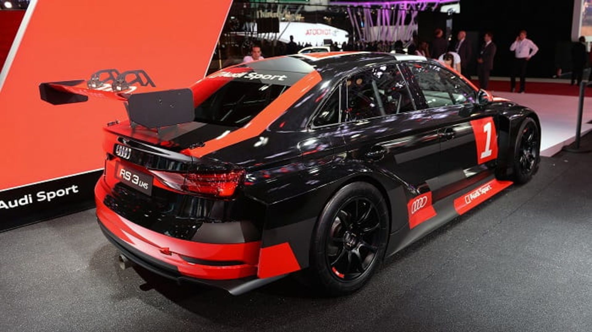 آئودی RS3 LMS