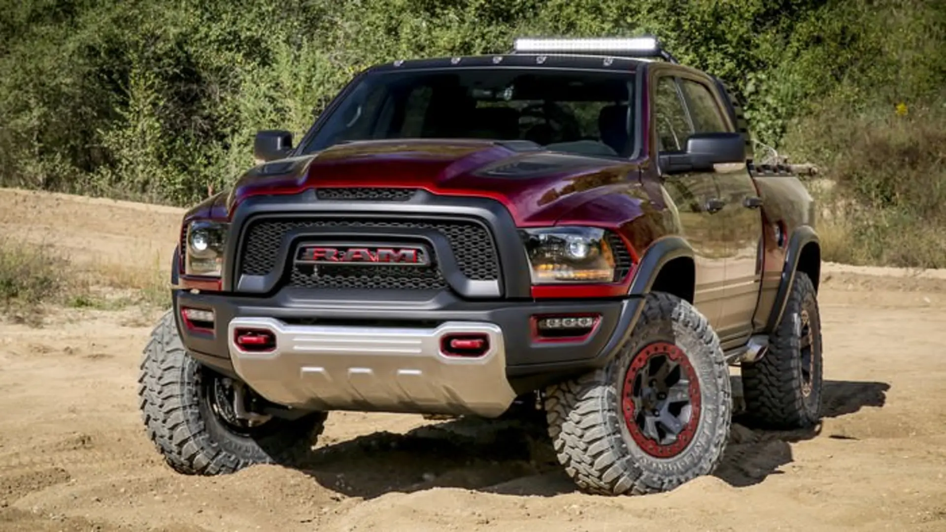 دوج Ram Rebel TRX با پیشرانه‌ هلکت - زومیت