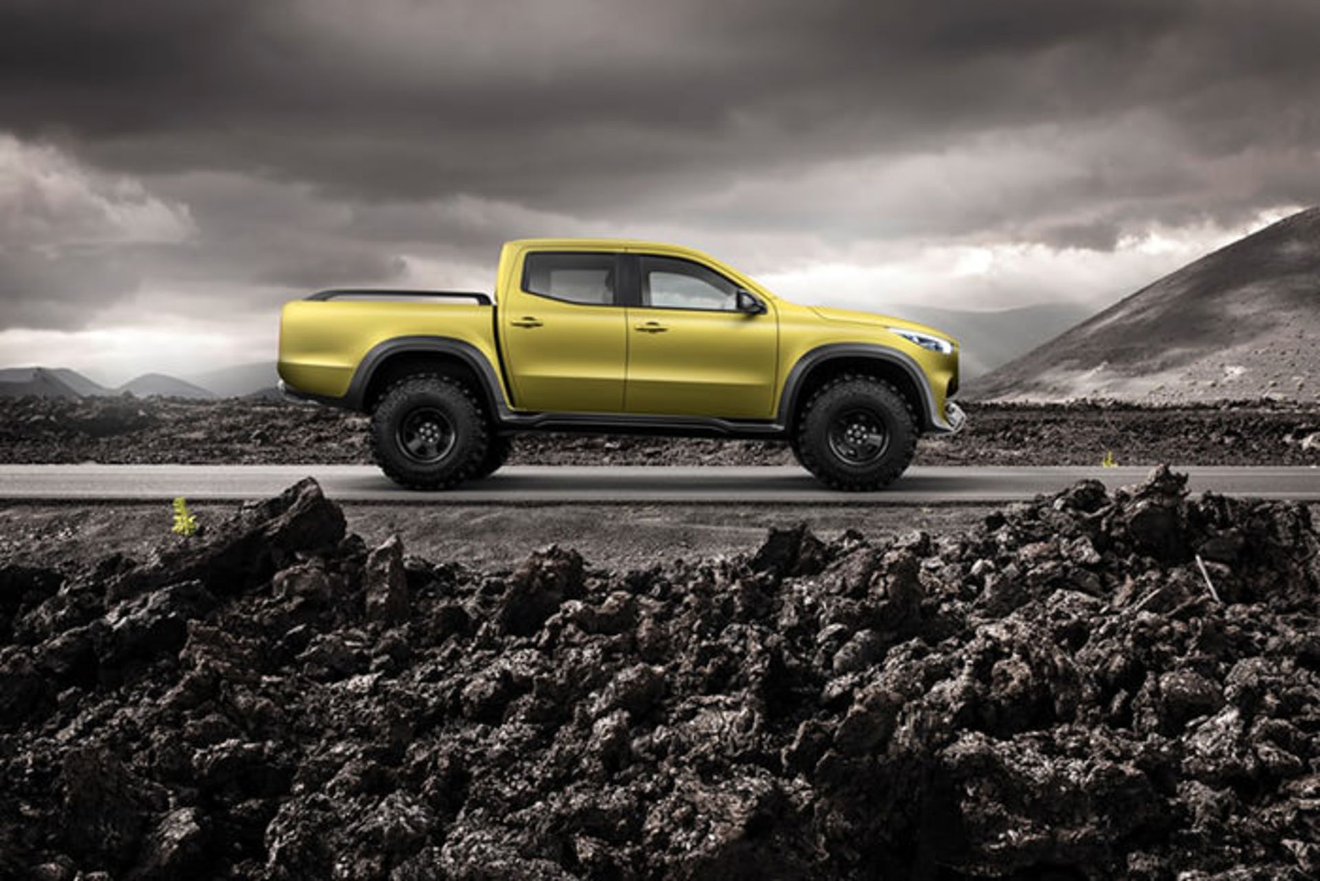 مرسدس بنز ایکس کلاس /mercedes benz X-class