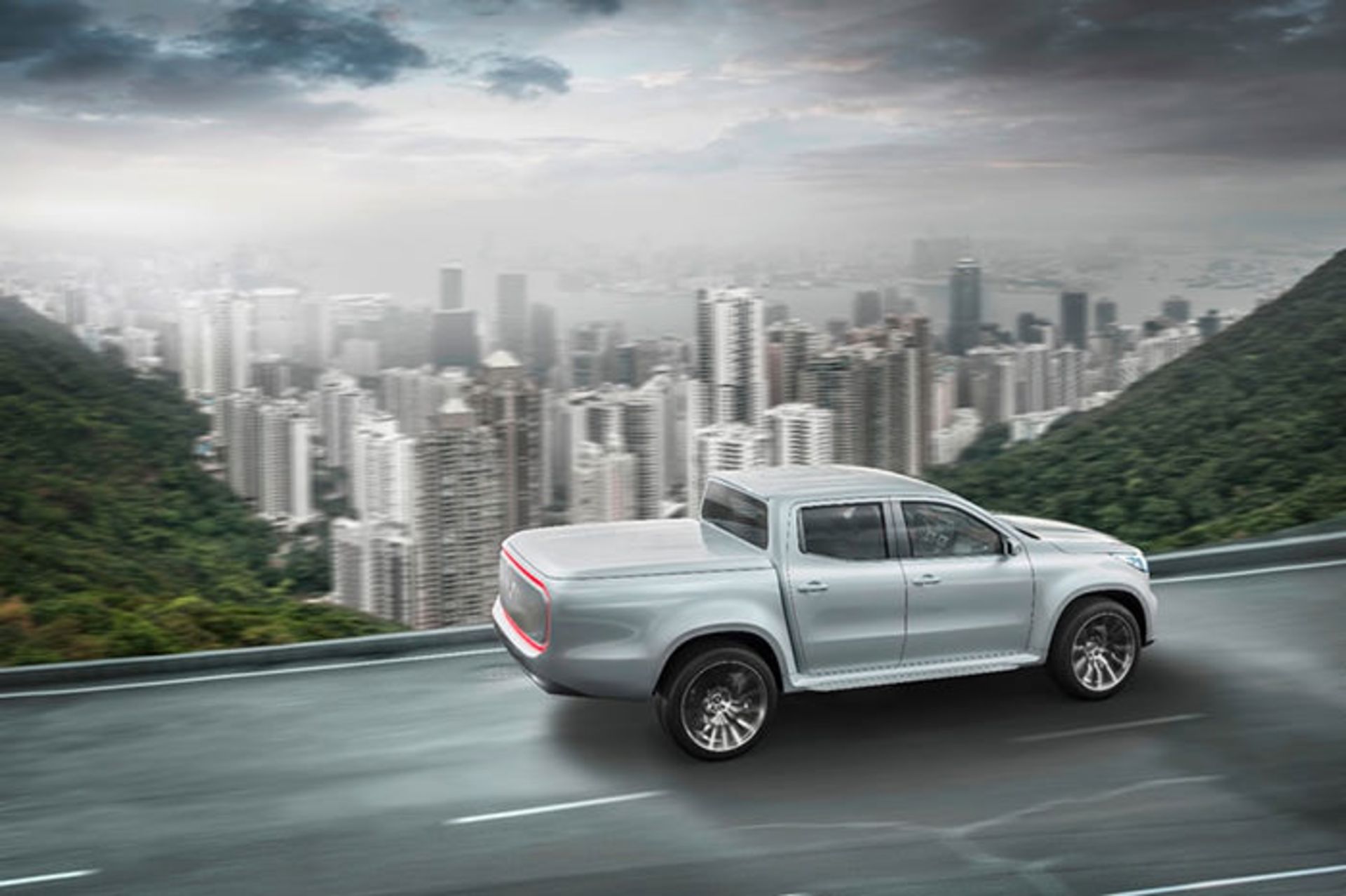 مرسدس بنز ایکس کلاس /mercedes benz X-class