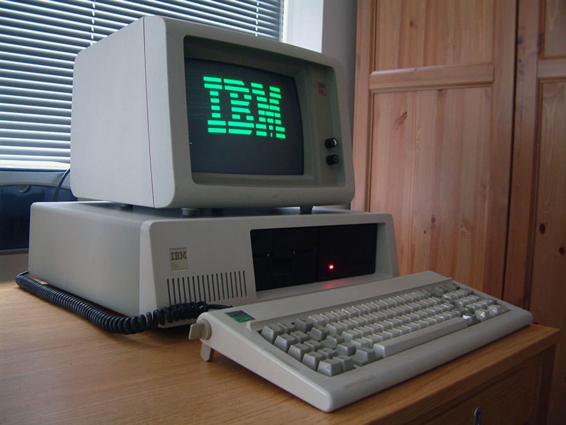 مرجع متخصصين ايران IBM PC