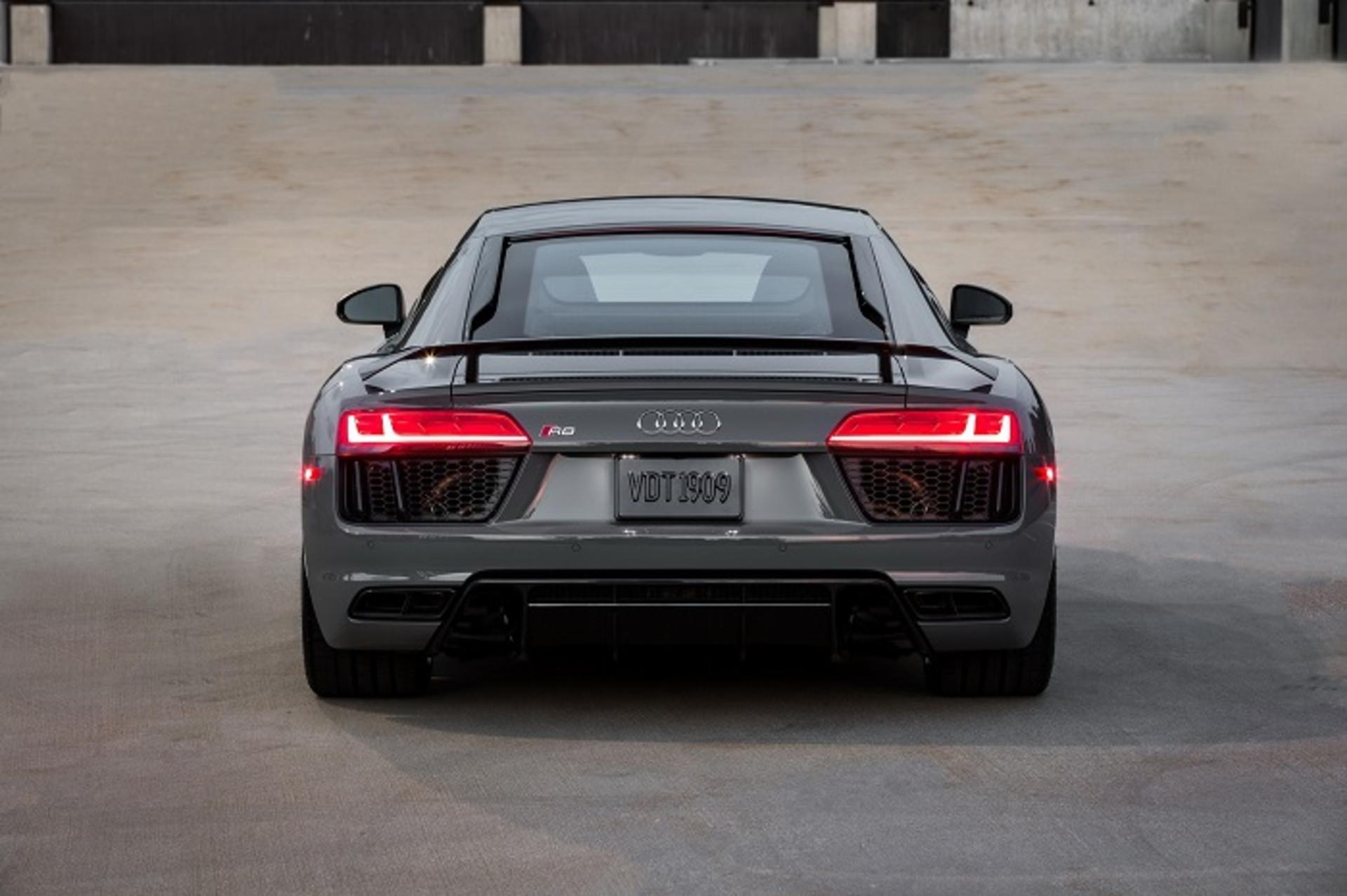 آئودی R8 V10 Plus Exclusive