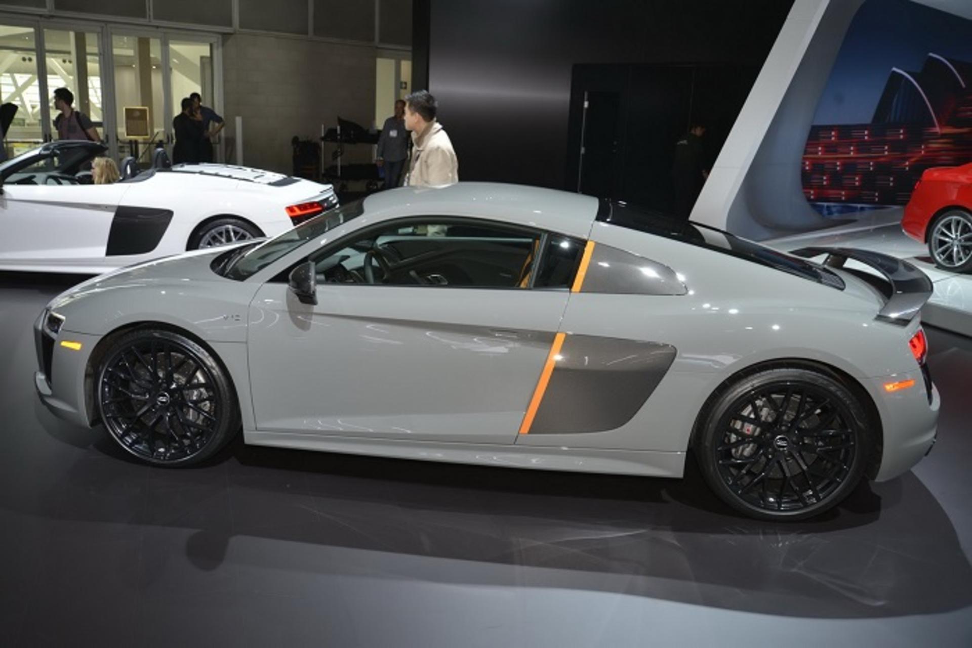 آئودی R8 V10 Plus Exclusive