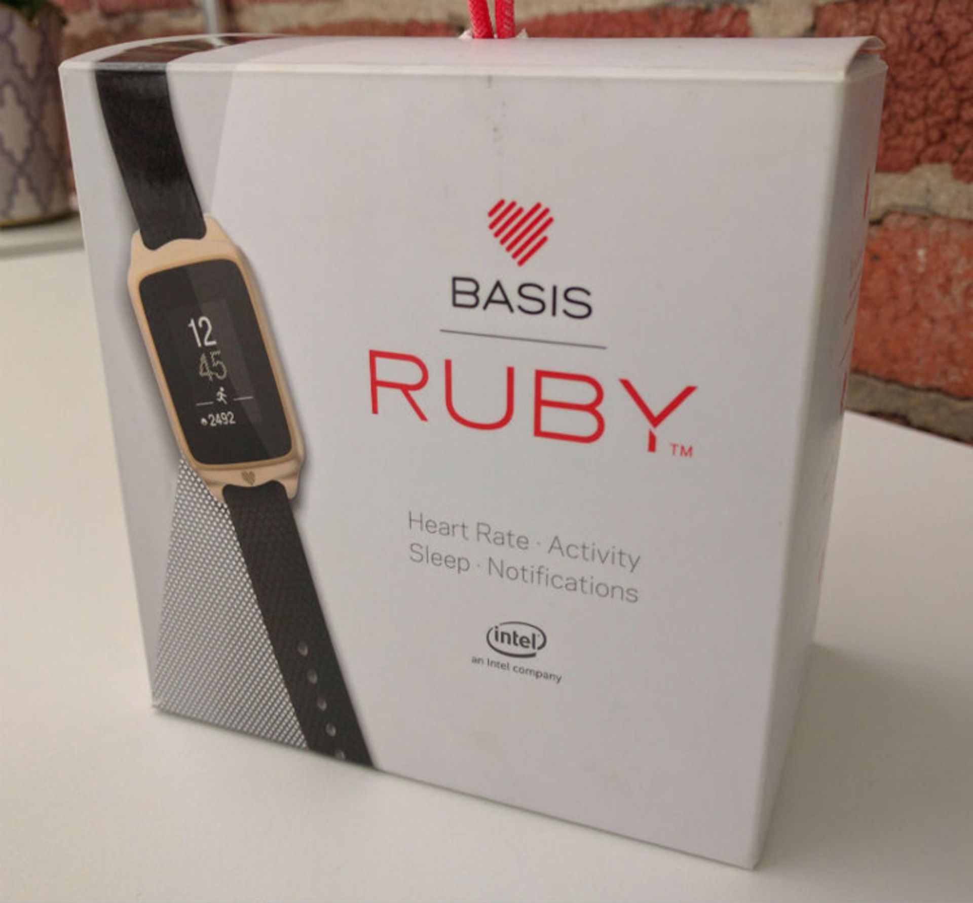 ساعت هوشمند Basis Ruby