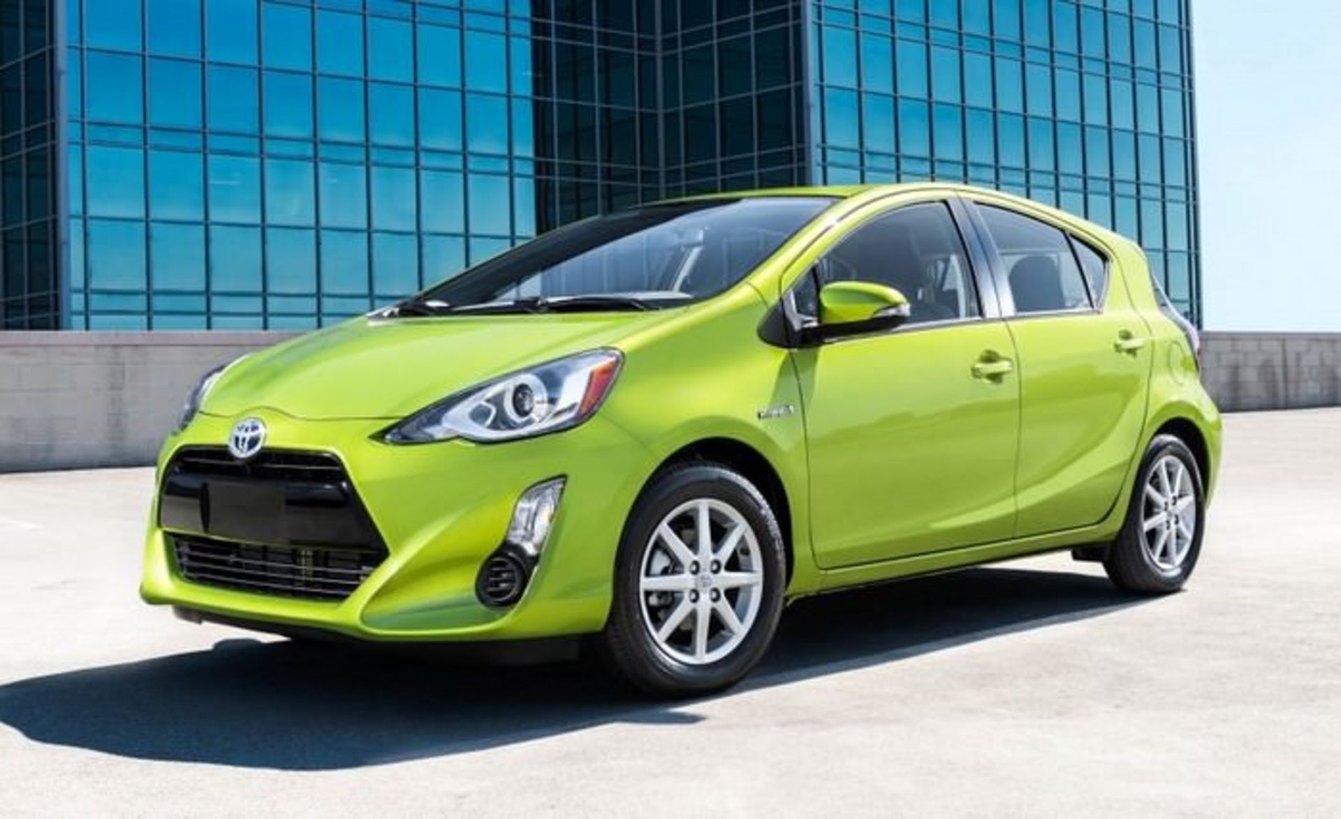 تویوتا پریوس