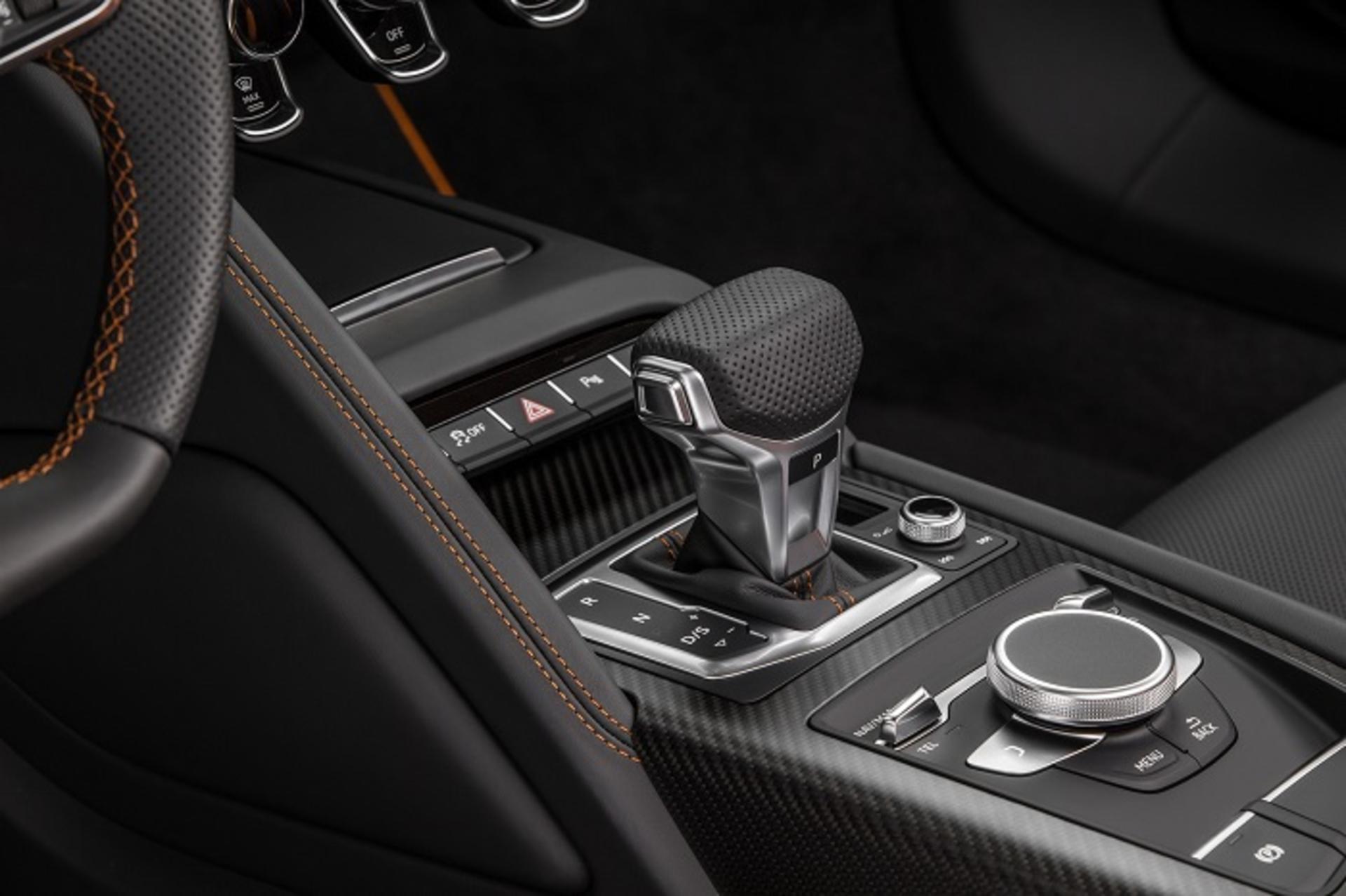آئودی R8 V10 Plus Exclusive