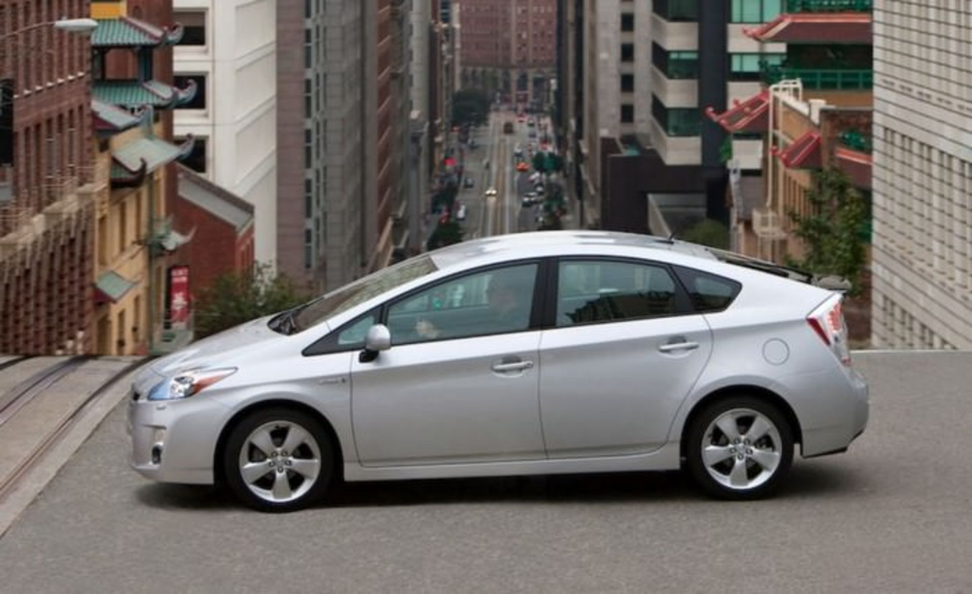 تویوتا پریوس