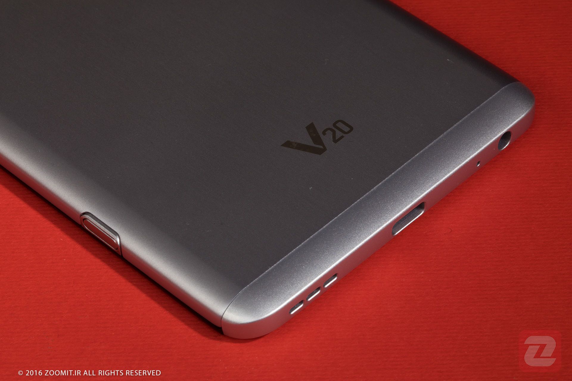 ال جی وی 20 / LG V20