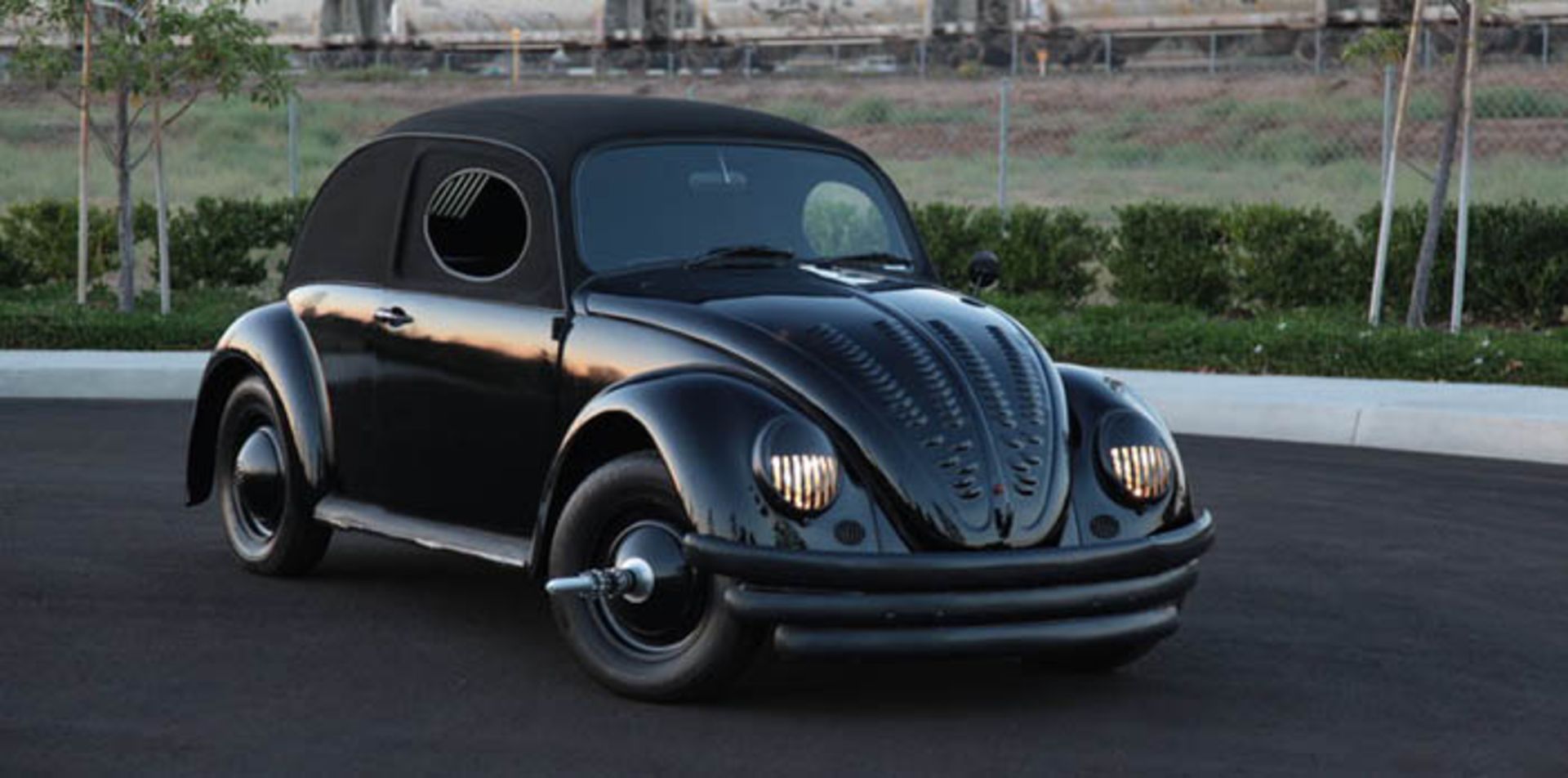 ۱۳ خودرو هالووین