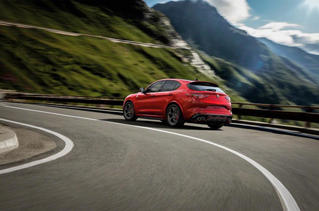 آلفارومئو استلویو / alfa romeo Stelvio
