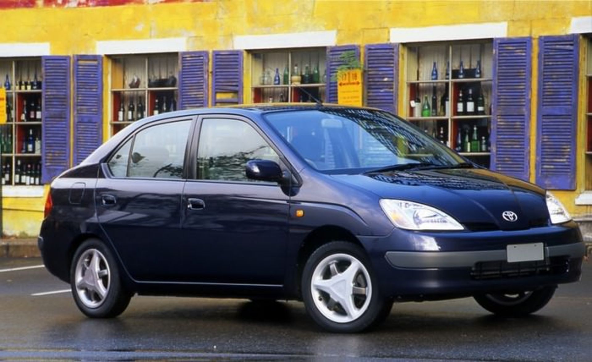 تویوتا پریوس