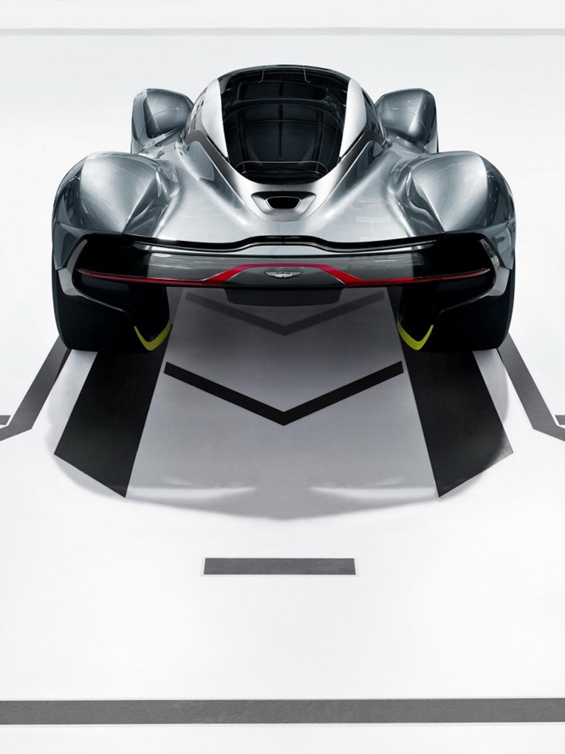 استون مارتین-ردبول AM-RB 001