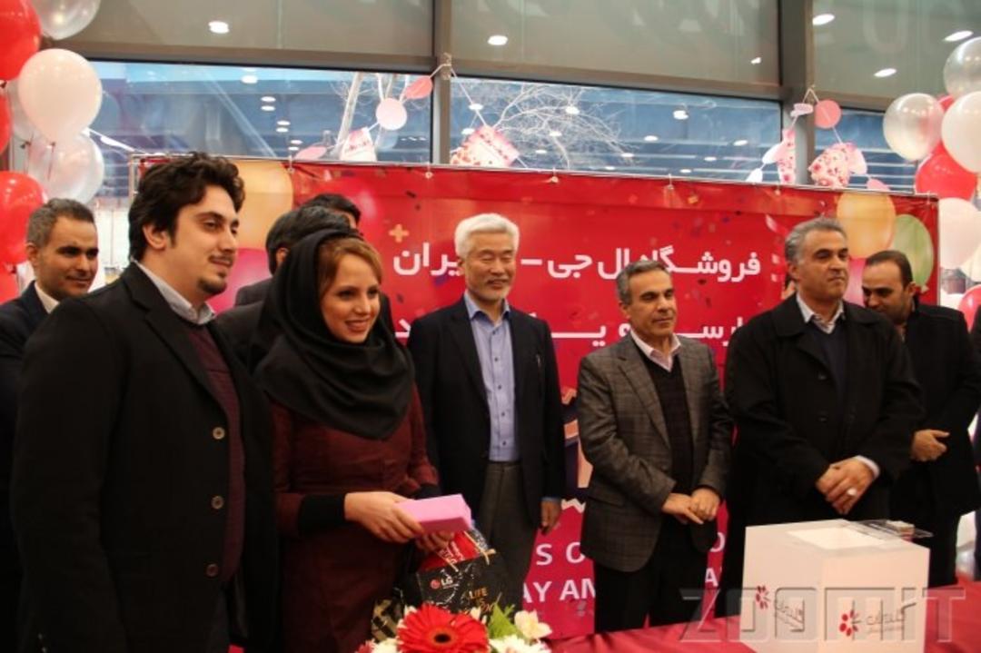 جشن یکسالگی برندشاپ ال‌جی در چارسو