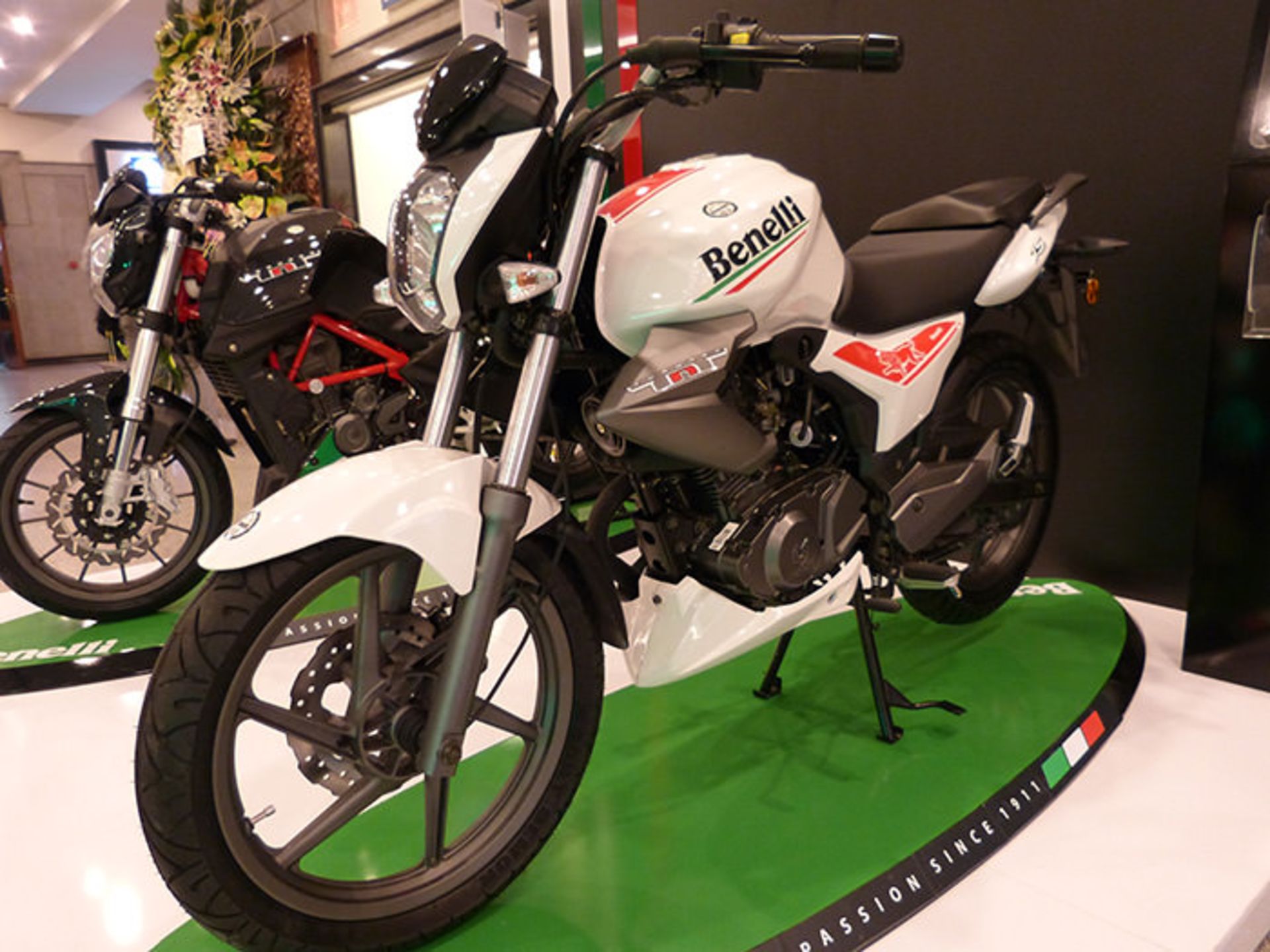 مراسم رونمایی موتورسیکلت‌های بنلی