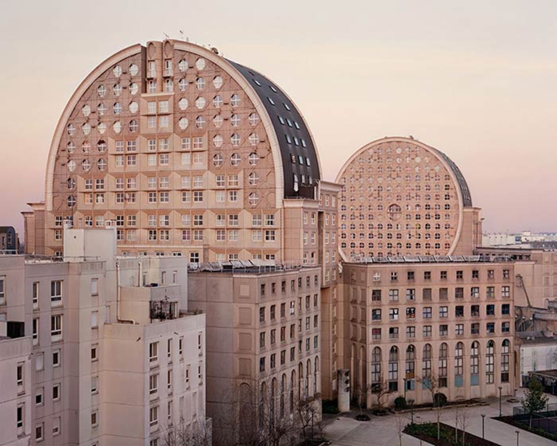 ساختمان‌های فراموش شده پاریس