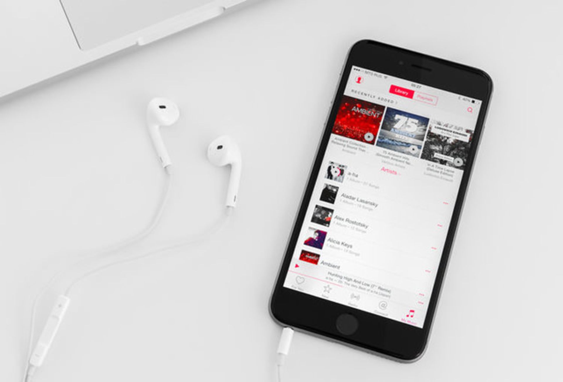 پخش و توقف موزیک