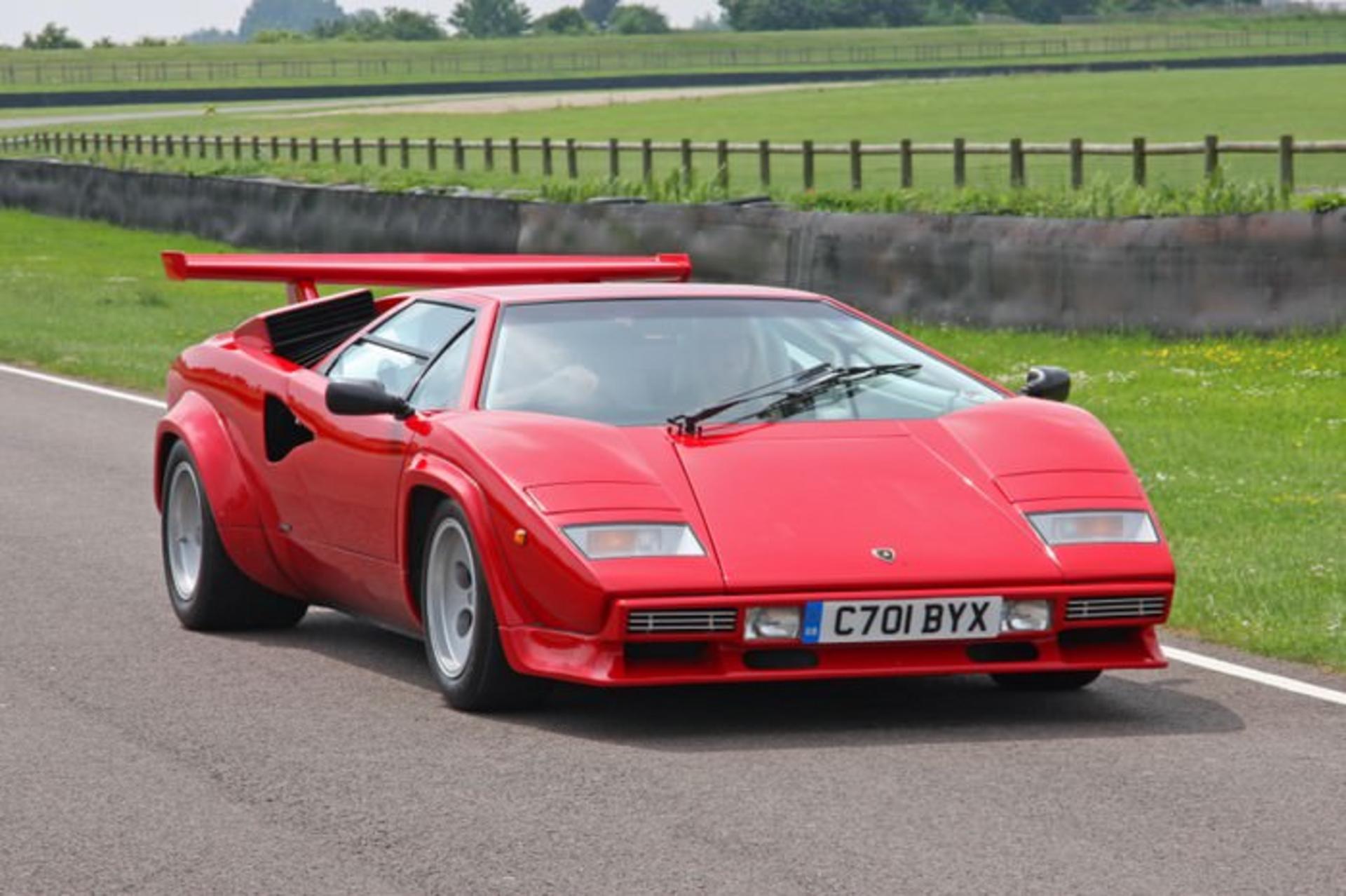 countach