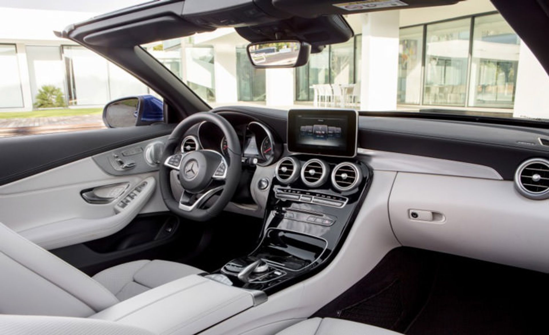 مرسدس بنز سی کلاس کابریولت