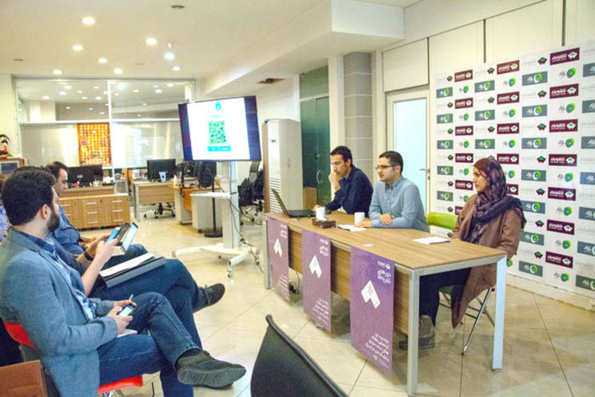 کافه بازار نشست ۵ شنبه بازار