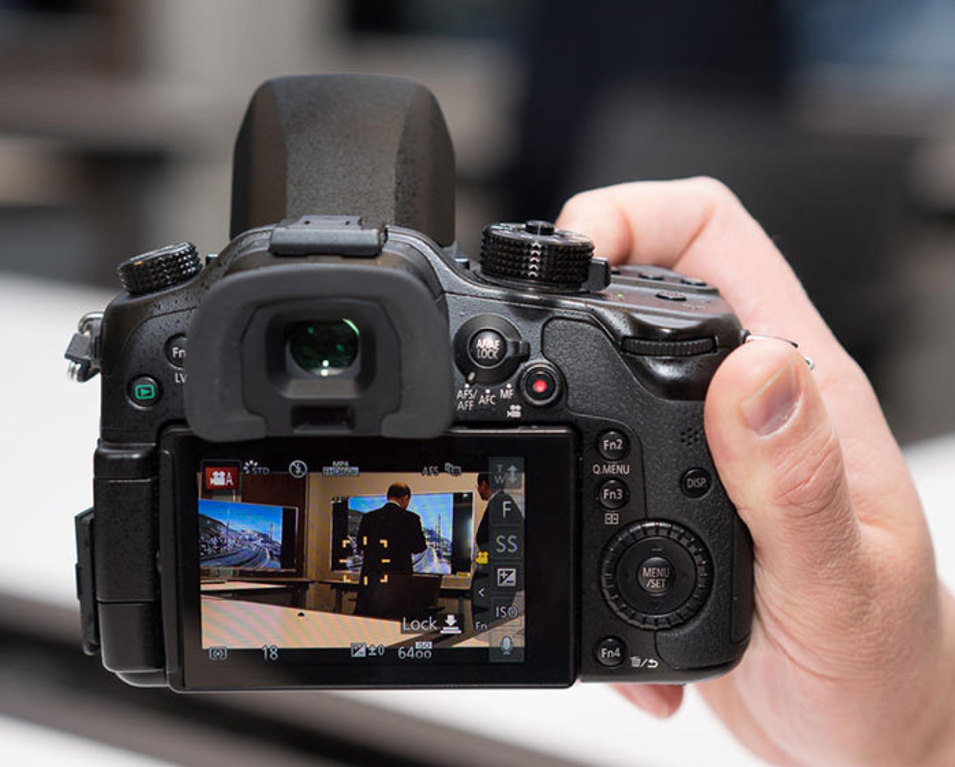 بهترین دوربین حرفه‌ای-پاناسونیک gh4