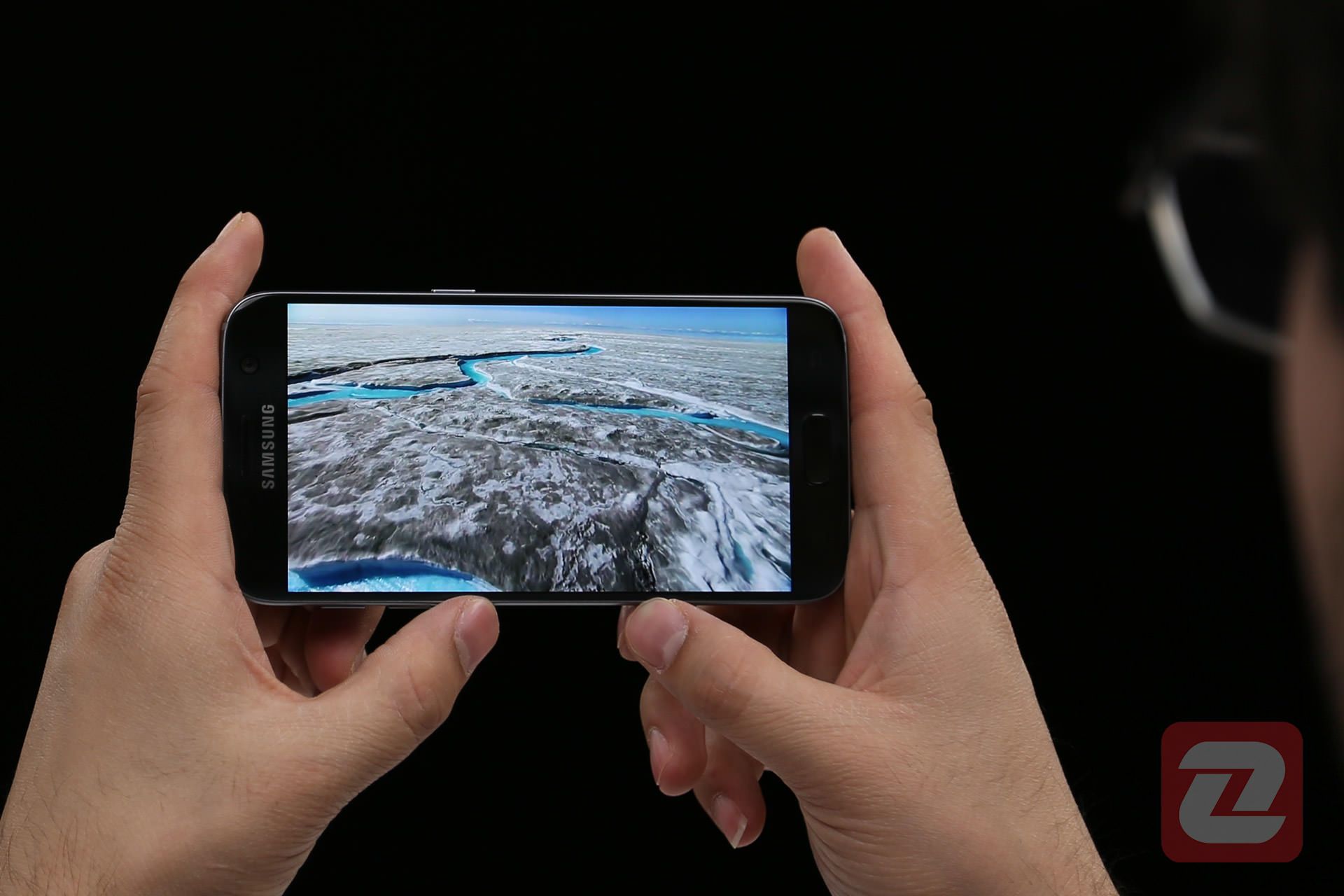 گلکسی اس 7 صفحه نمایش