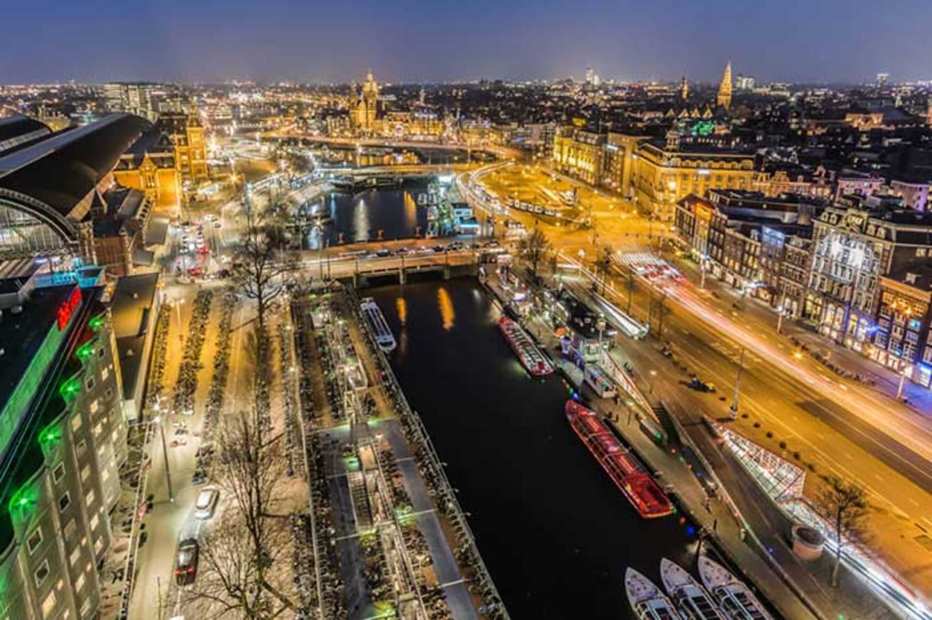 عکاسی از آمستردام در شب