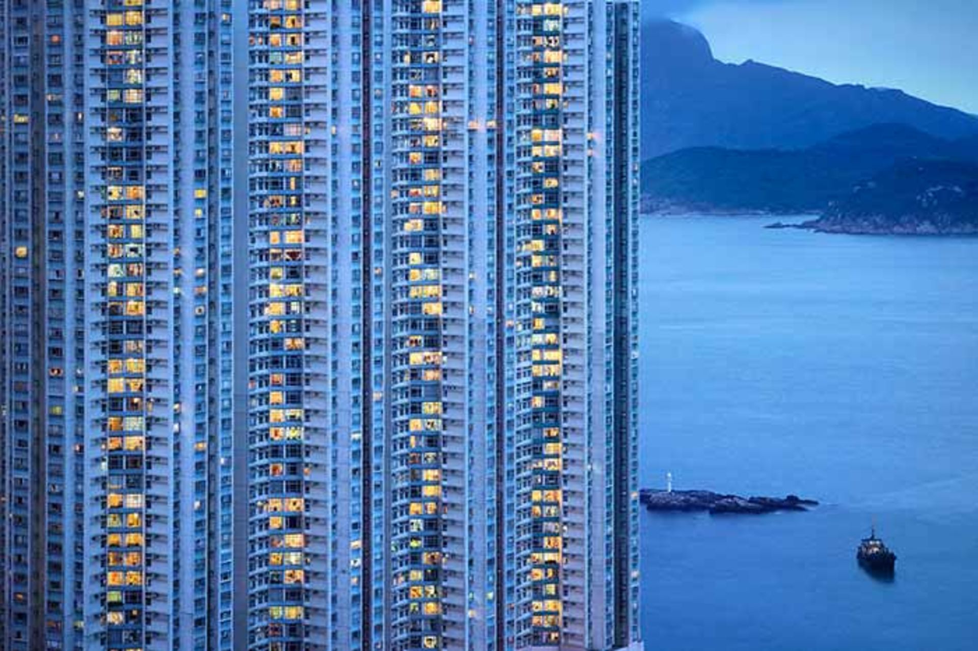 لحظات آبی هنگ کنگ